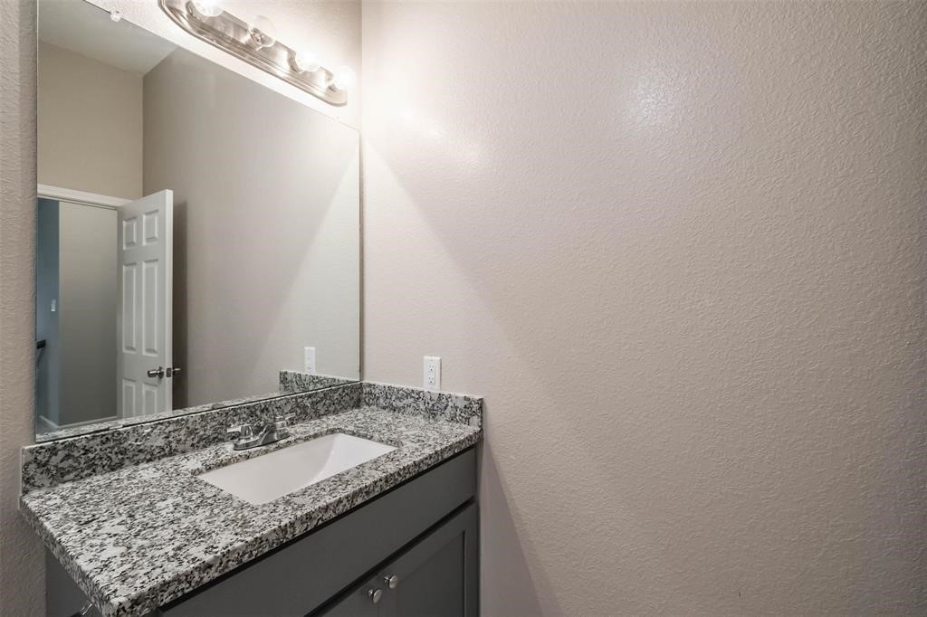 3207 Avenue O Property Photo 25