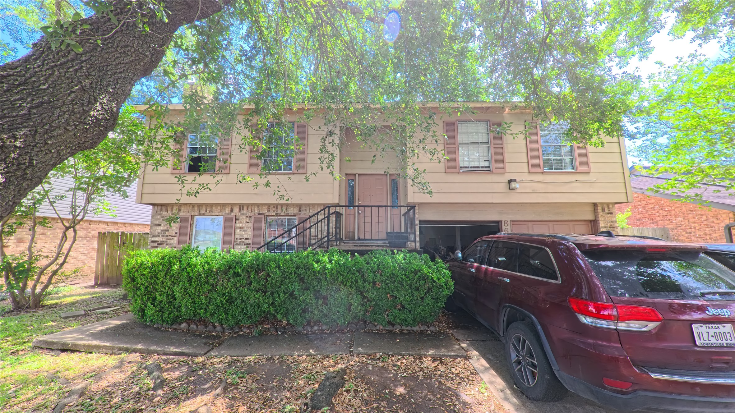 8678 Causeway Drive Property Photo