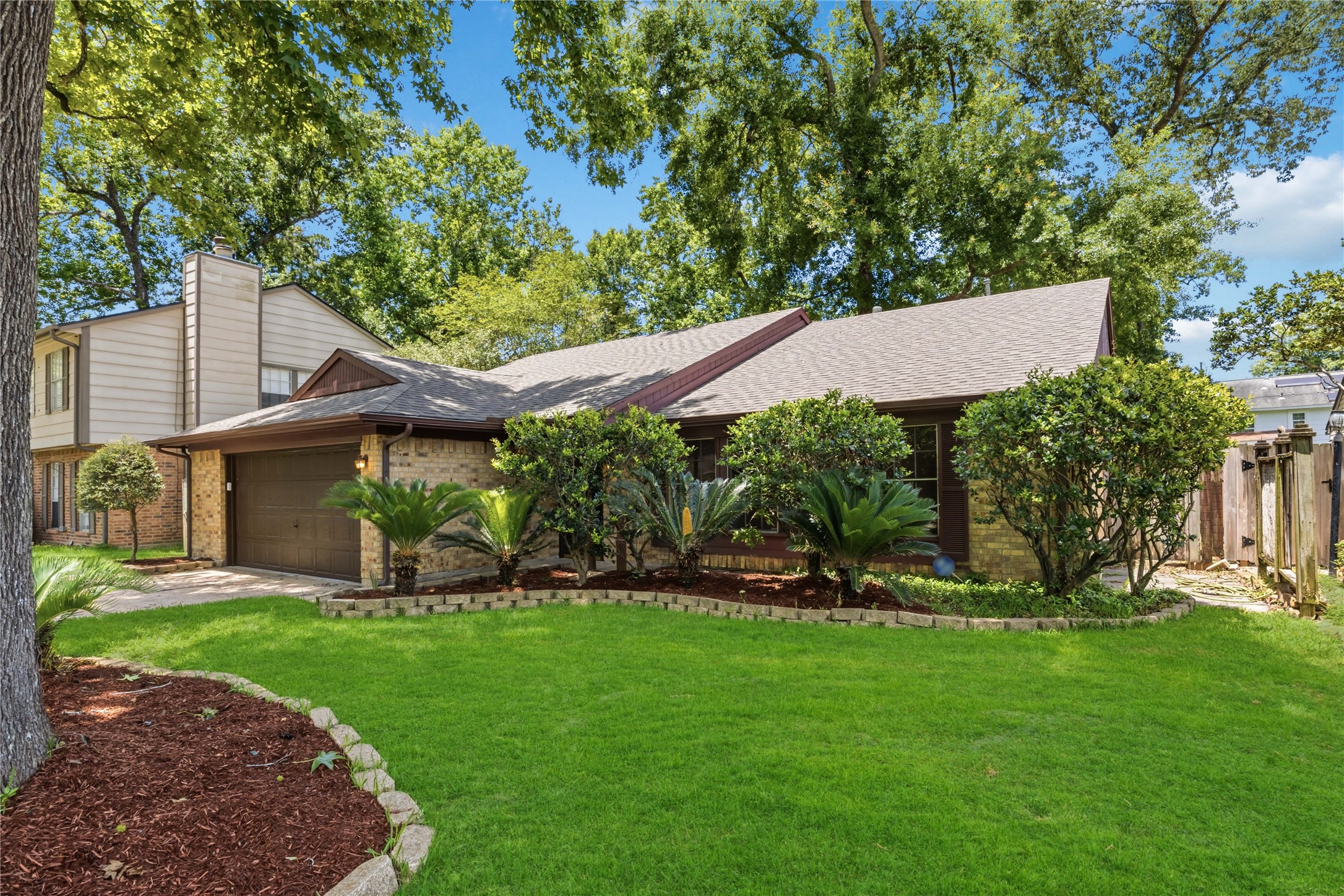 3119 Glade Springs Drive Property Photo 2