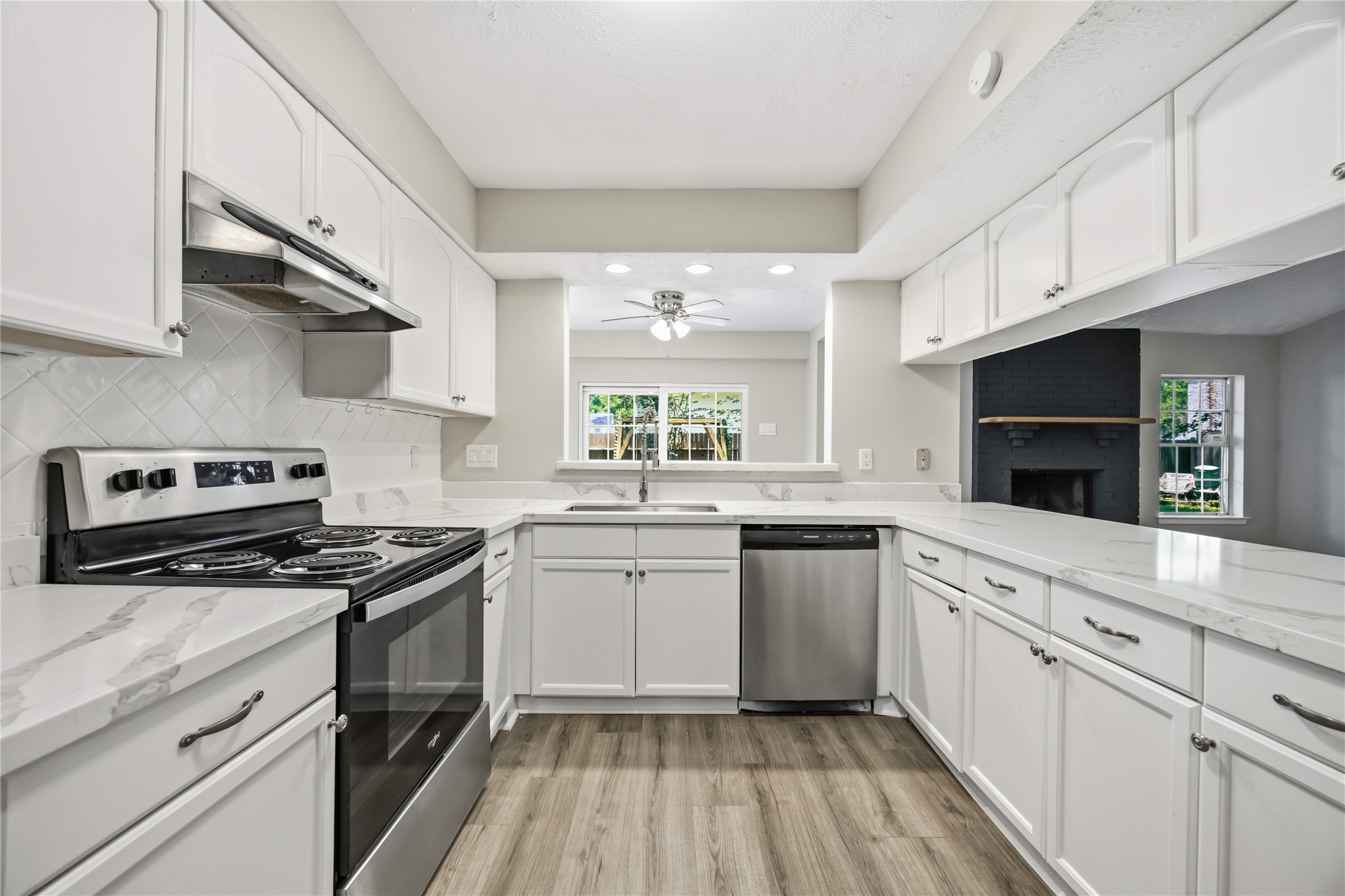 3119 Glade Springs Drive Property Photo 13
