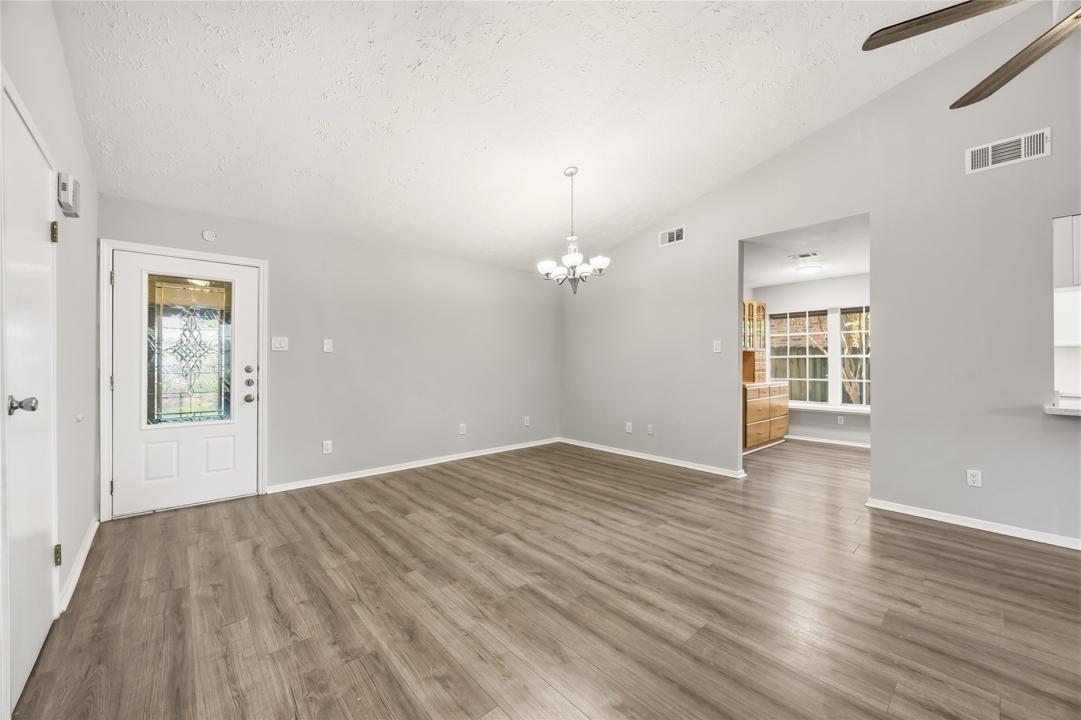 3119 Glade Springs Drive Property Photo 16