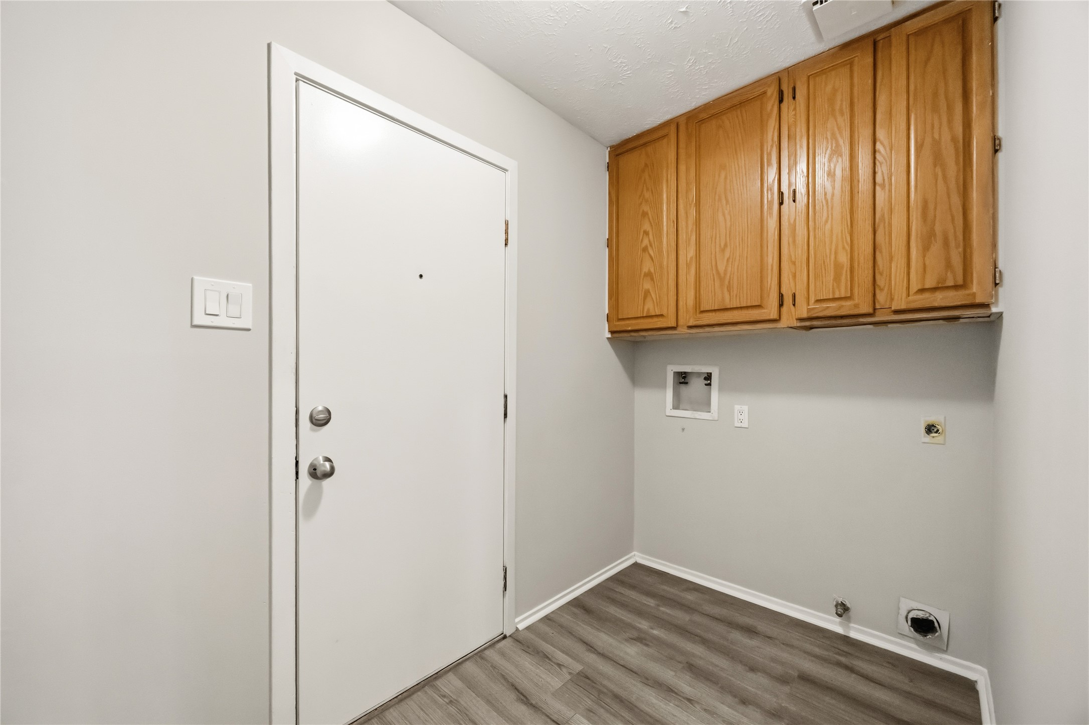 3119 Glade Springs Drive Property Photo 28