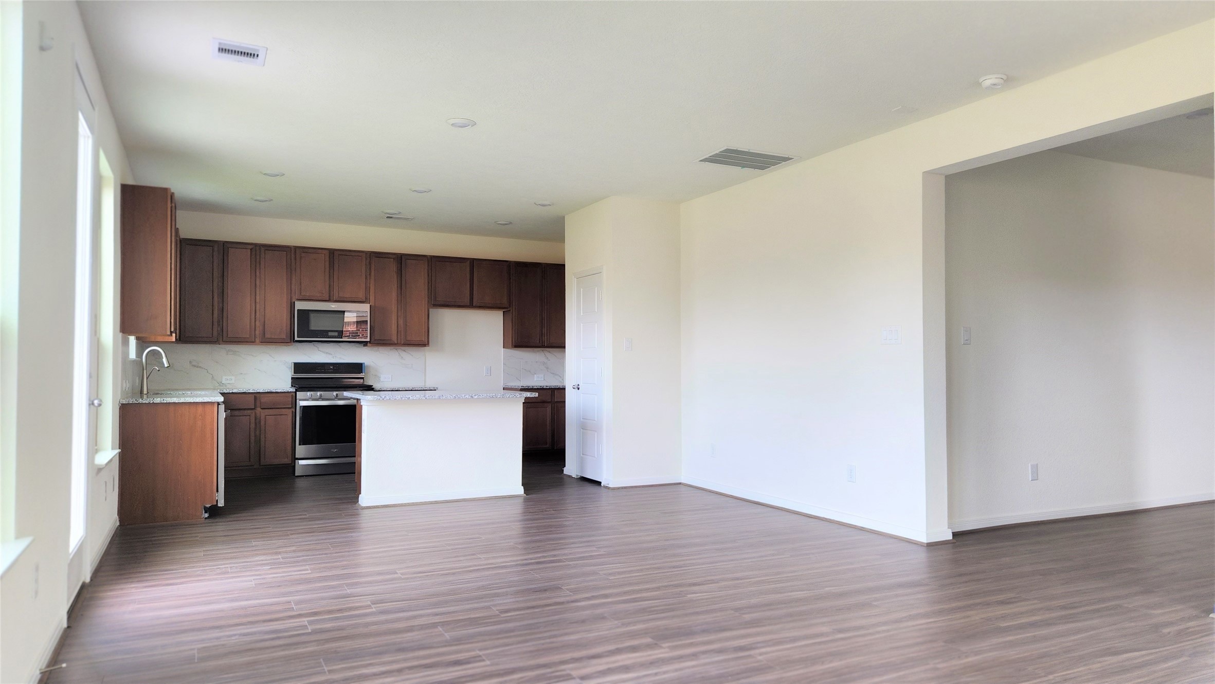 1235 Bryman Drive Property Photo 3