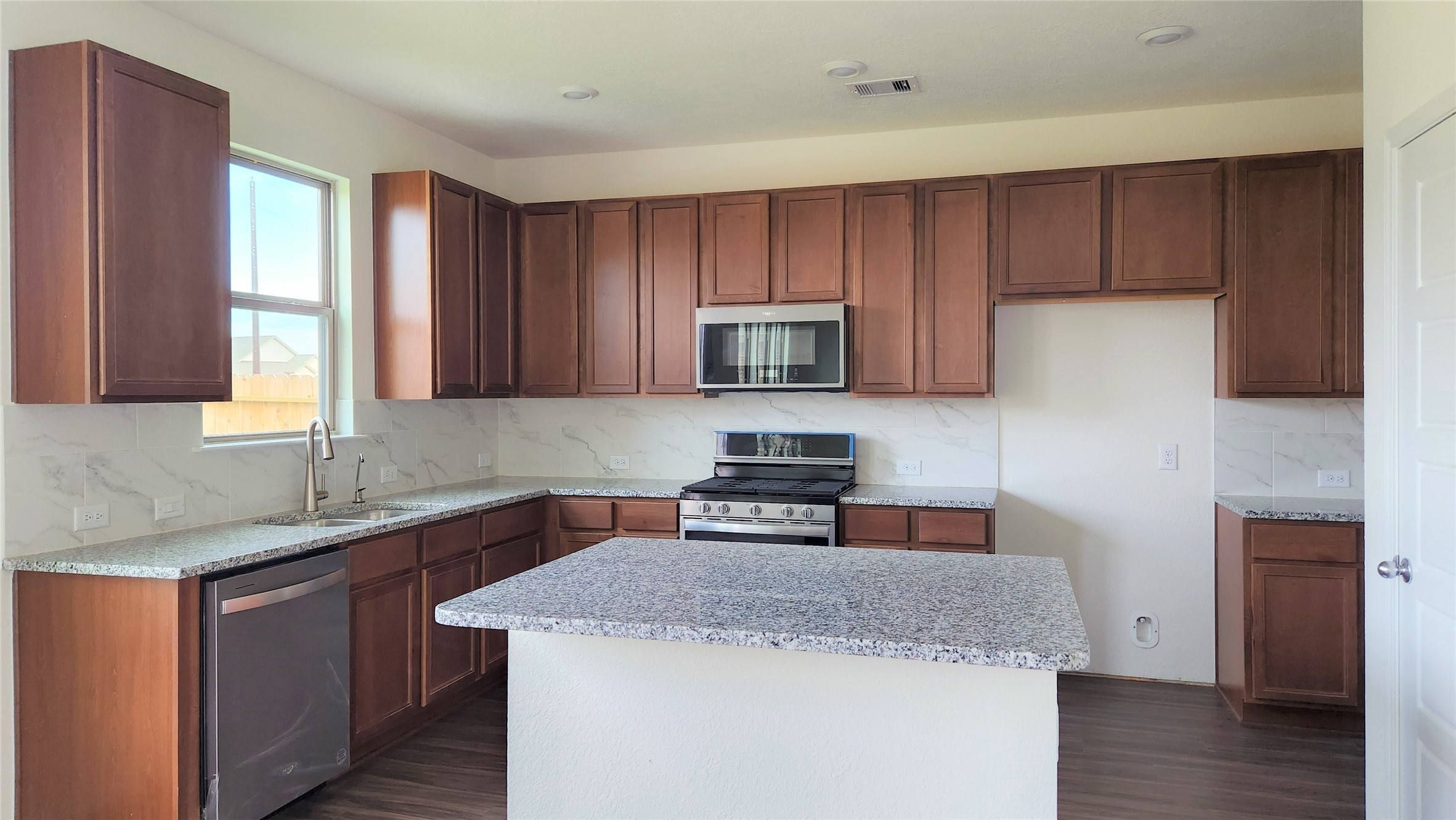 1235 Bryman Drive Property Photo 4