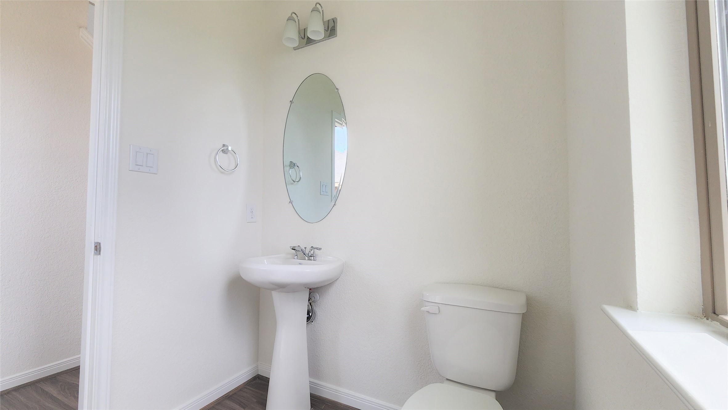 1235 Bryman Drive Property Photo 7