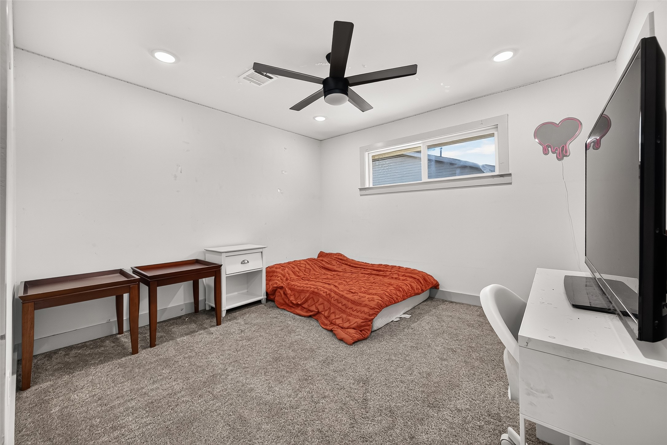 9906 Cliffwood Drive Property Photo 37