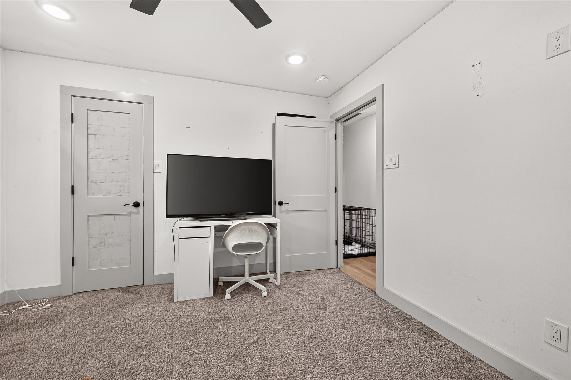 9906 Cliffwood Drive Property Photo 38