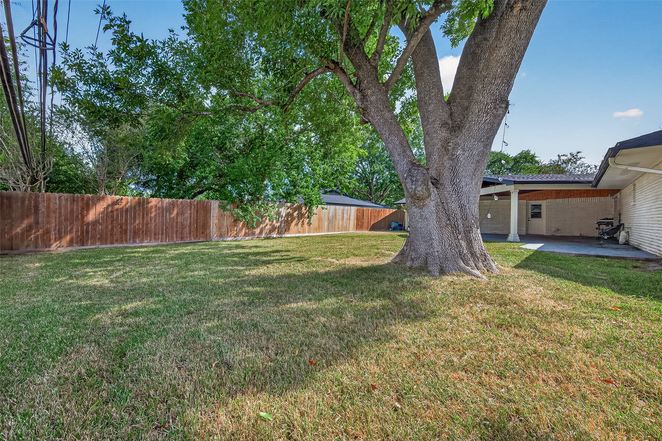 9906 Cliffwood Drive Property Photo 45