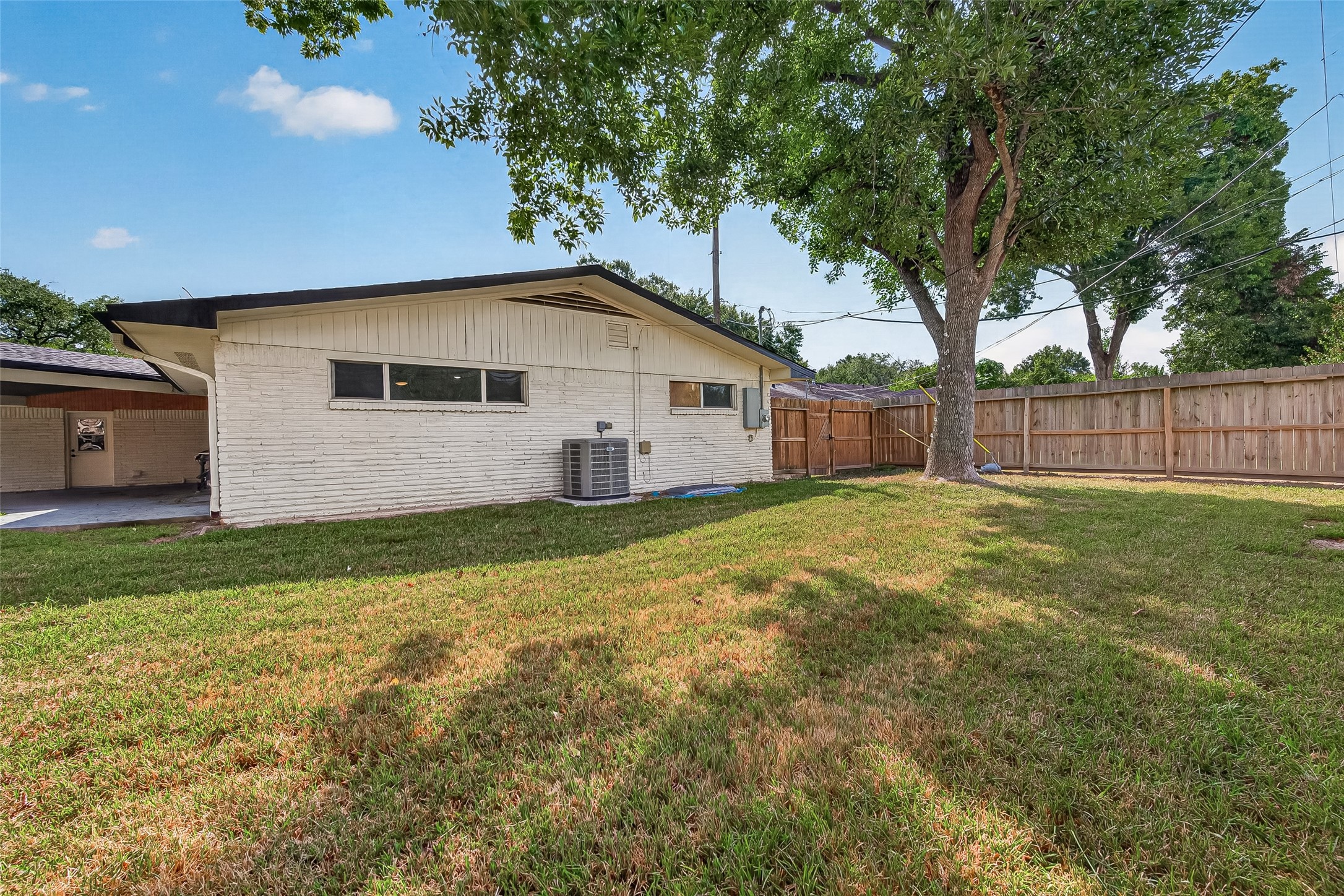 9906 Cliffwood Drive Property Photo 46