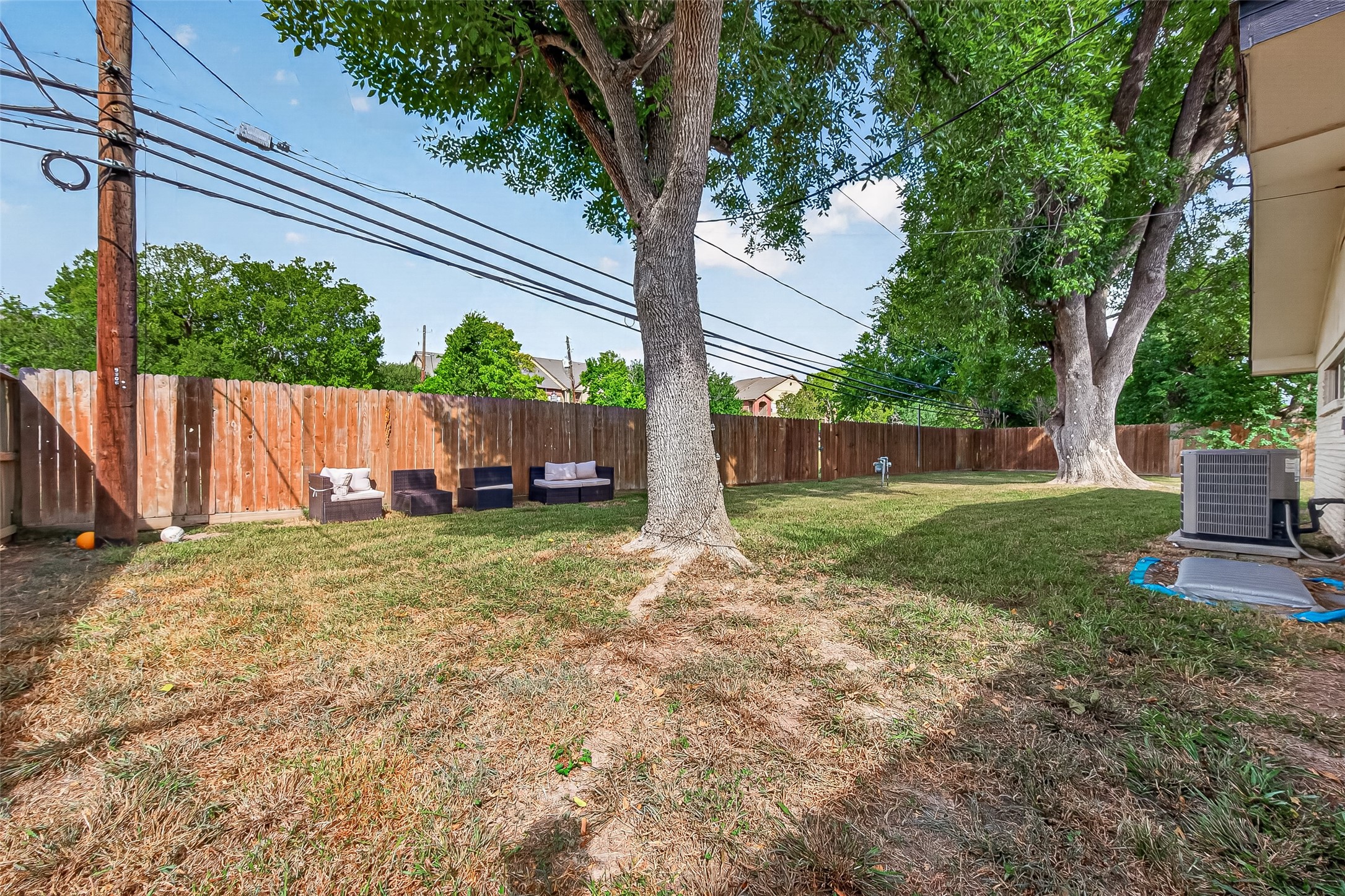 9906 Cliffwood Drive Property Photo 48