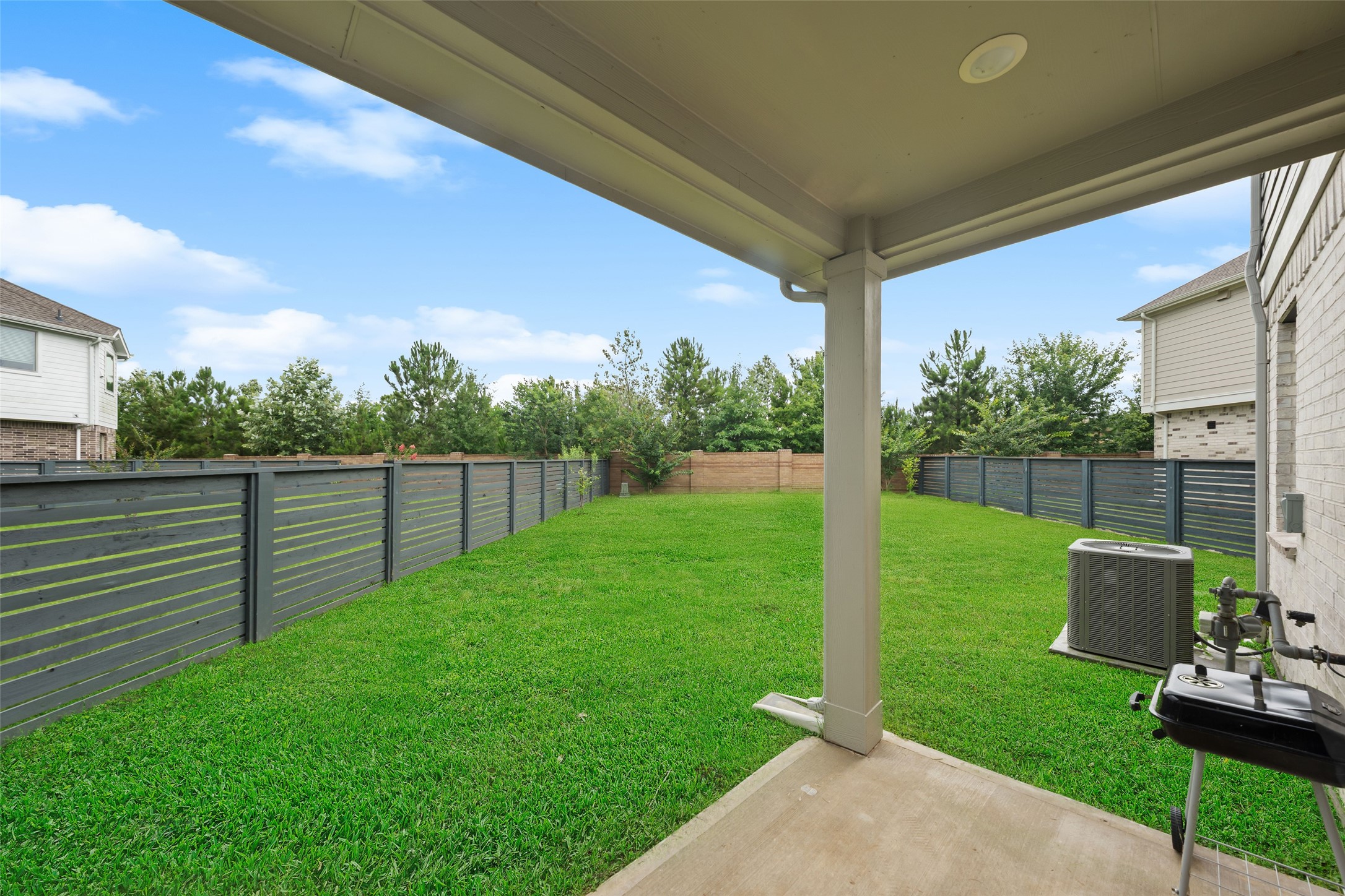 18814 River Overlook Court Property Photo 4