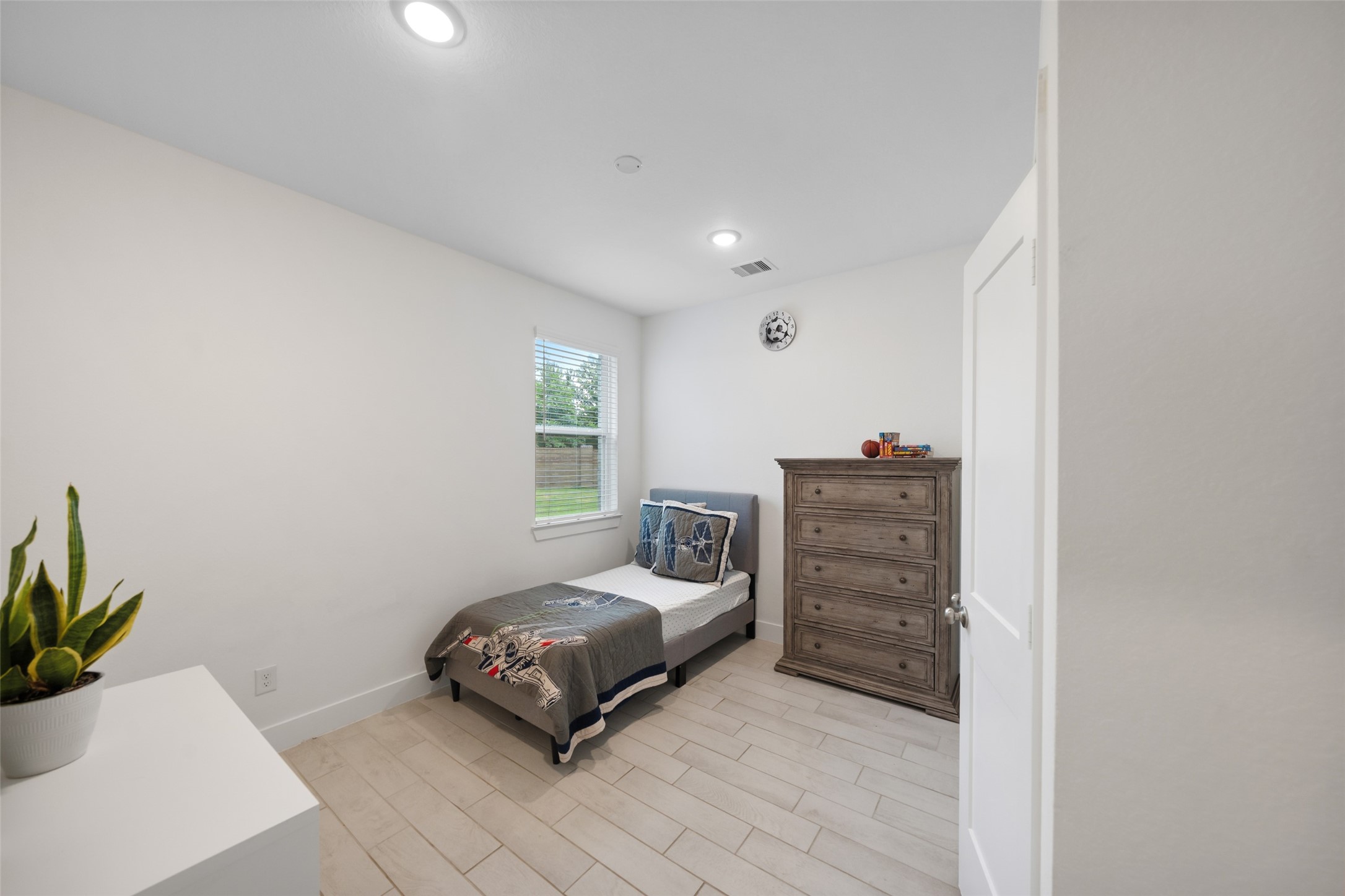 18814 River Overlook Court Property Photo 8