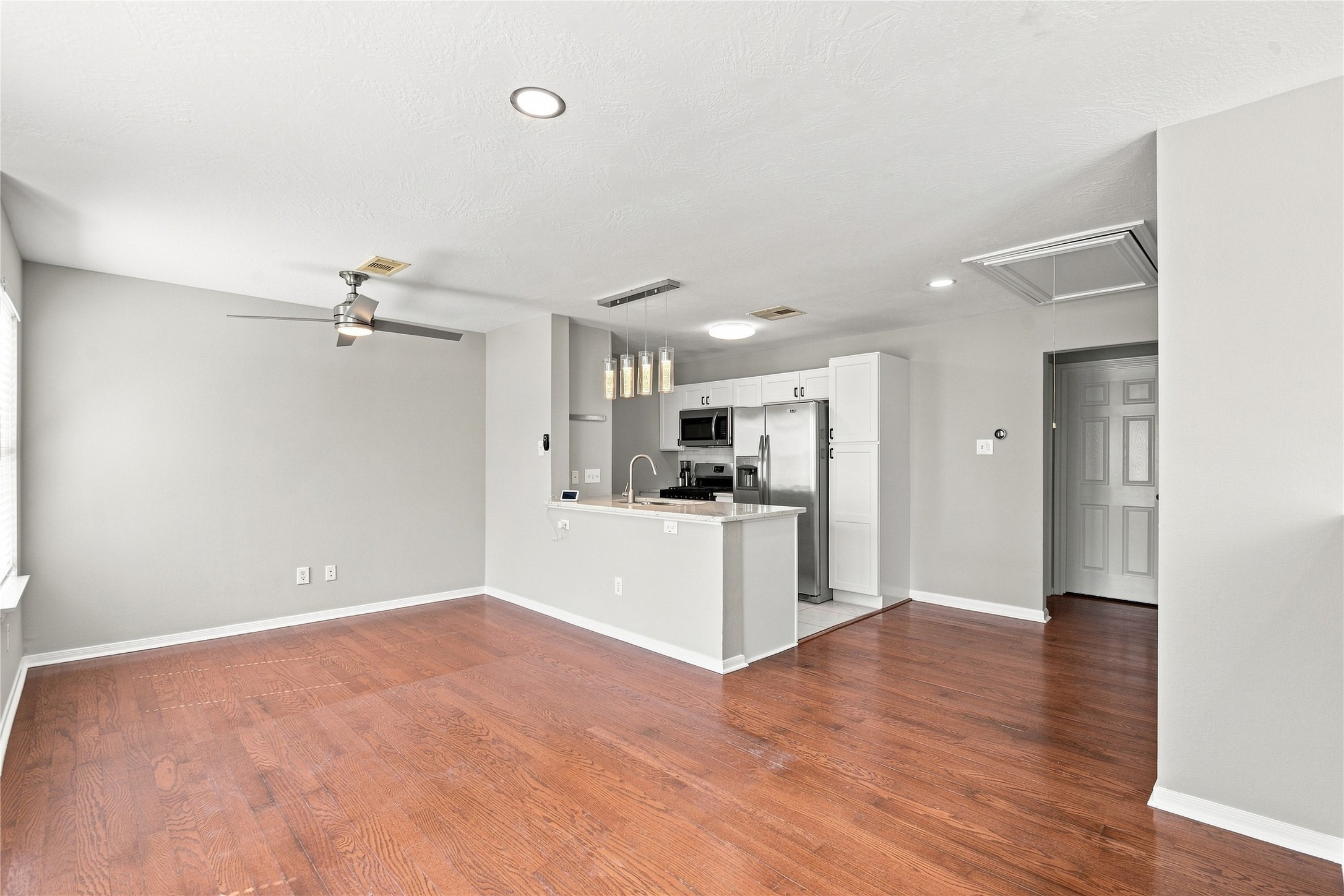 1421 Ruthven Street Property Photo 11
