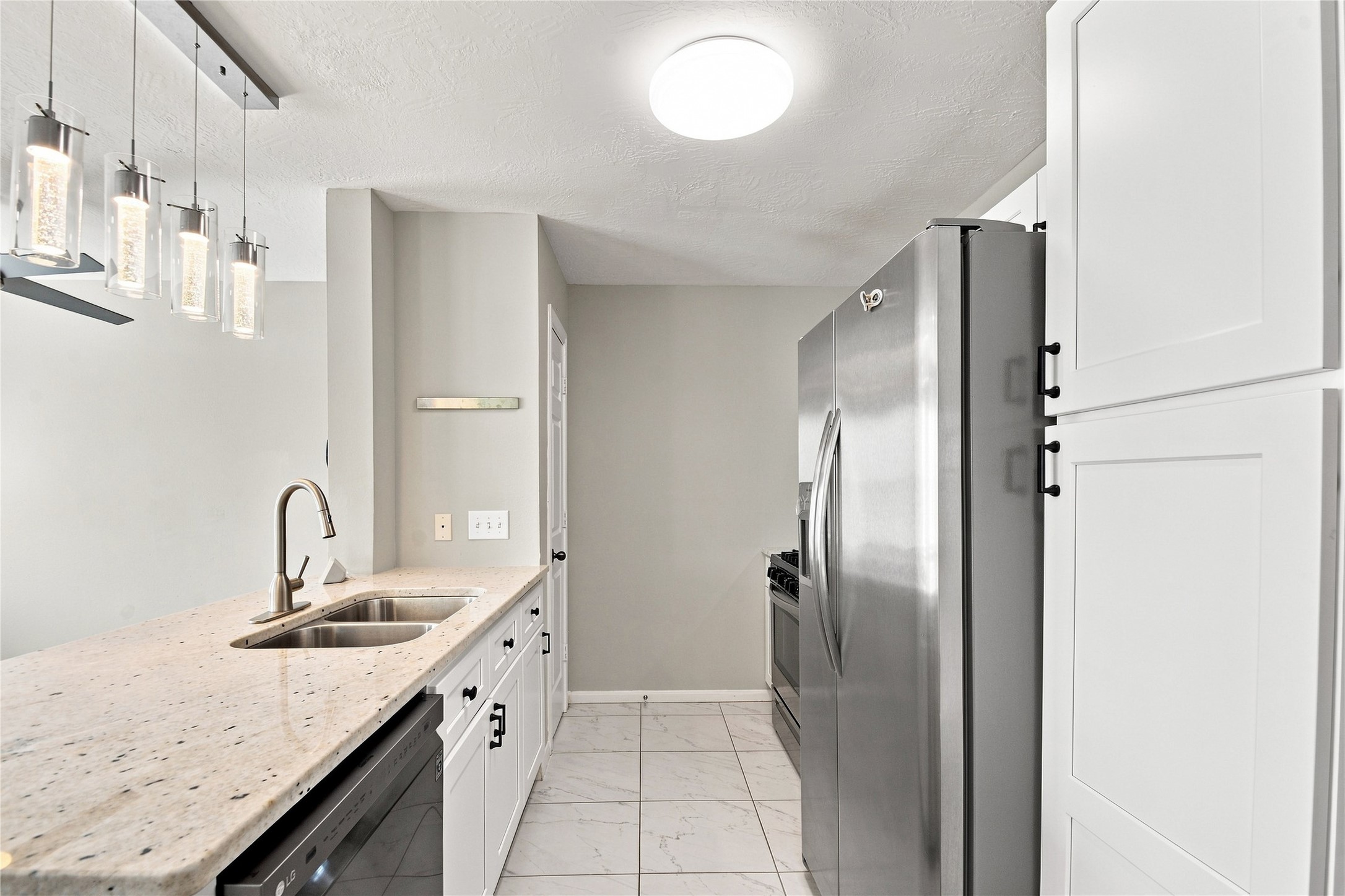 1421 Ruthven Street Property Photo 16