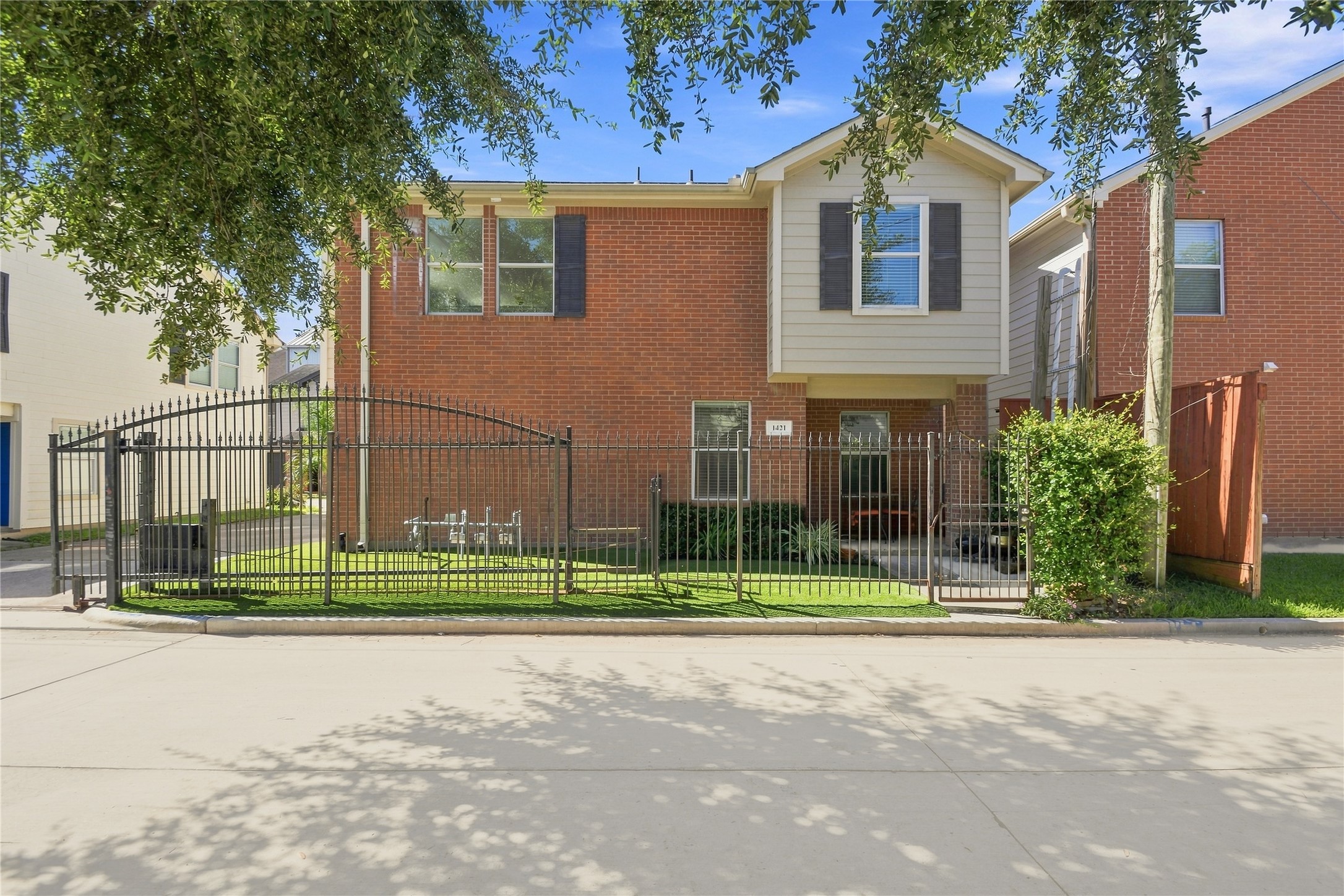 1421 Ruthven Street Property Photo 32