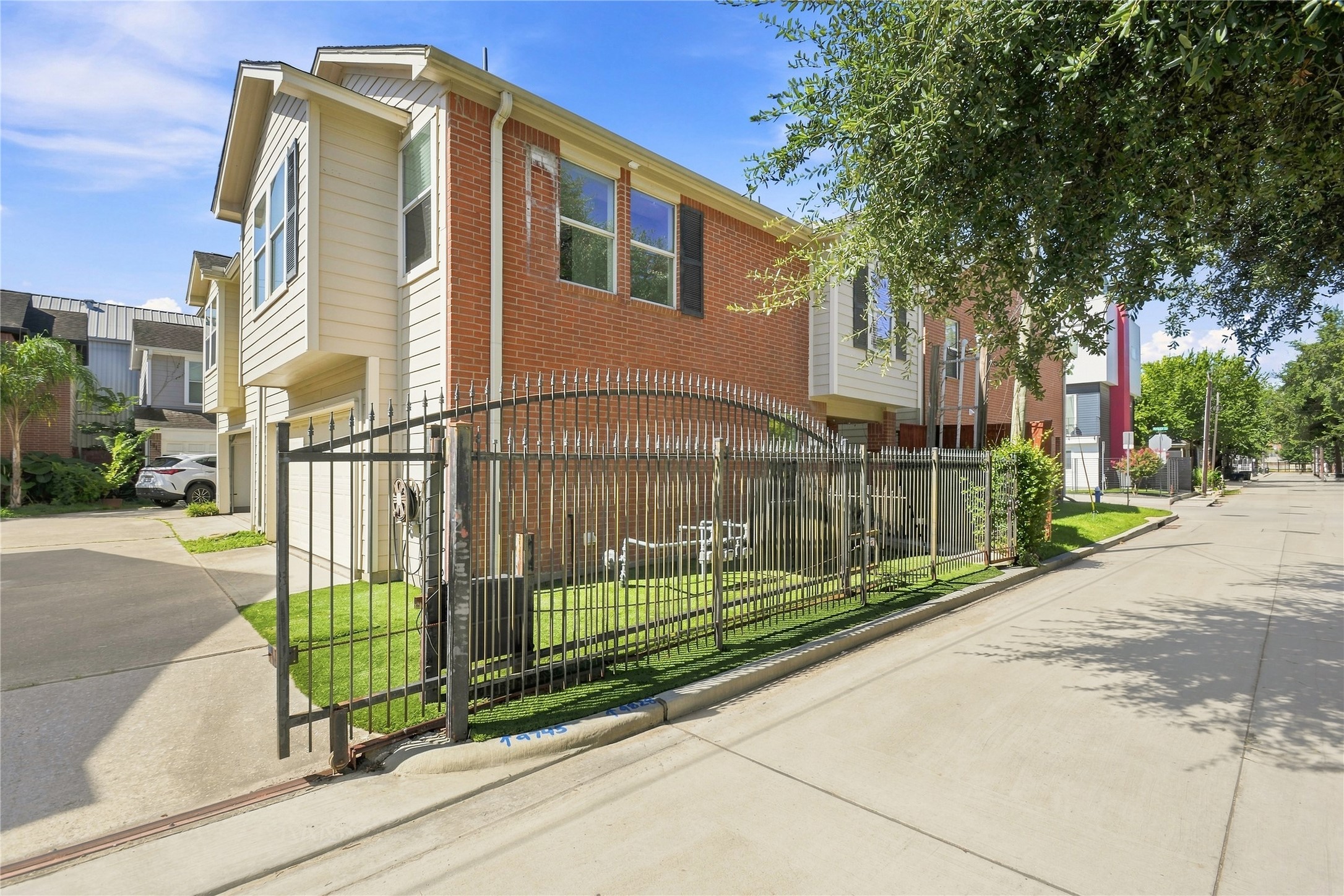1421 Ruthven Street Property Photo 35
