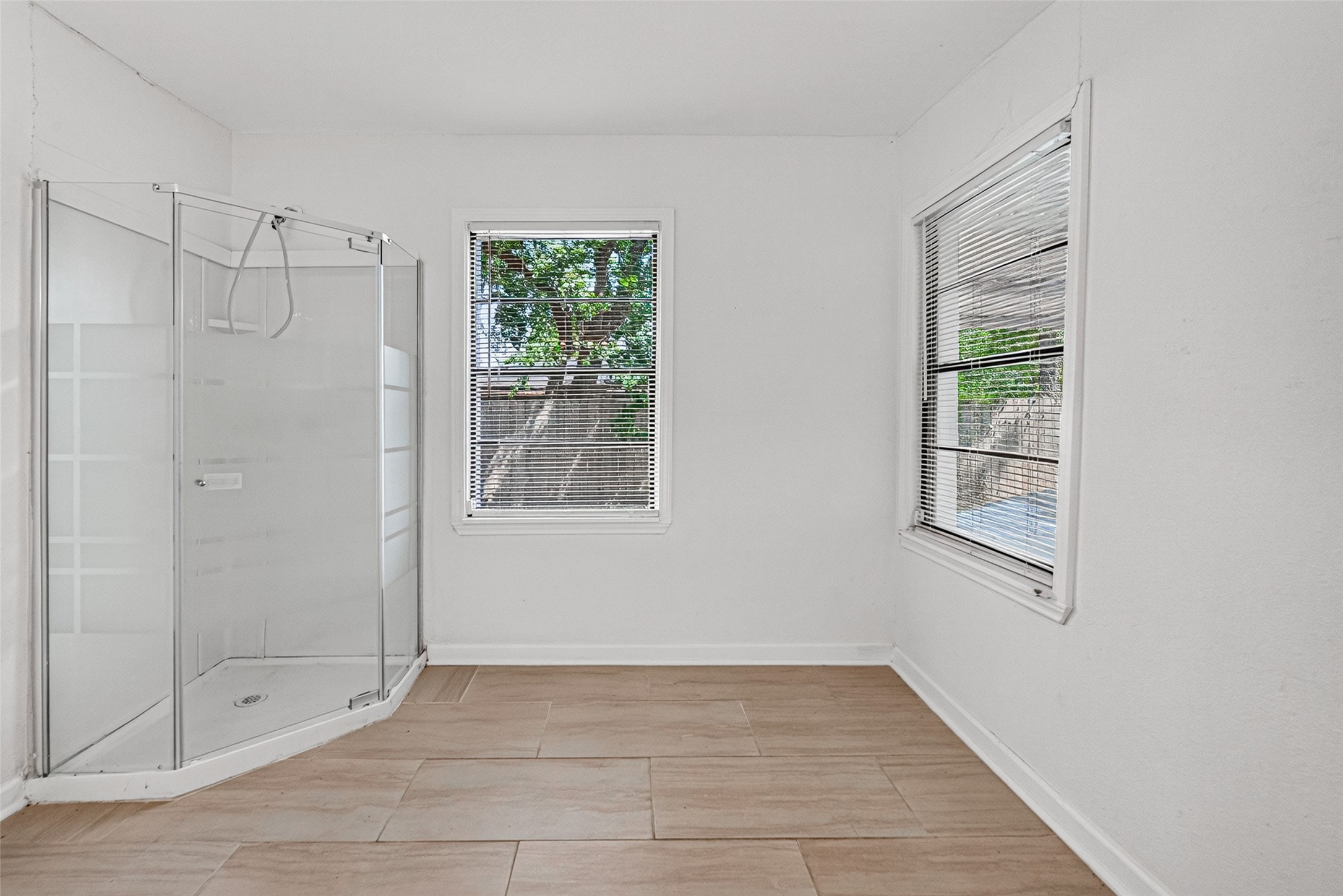 1504 Lawrence Avenue Property Photo 27