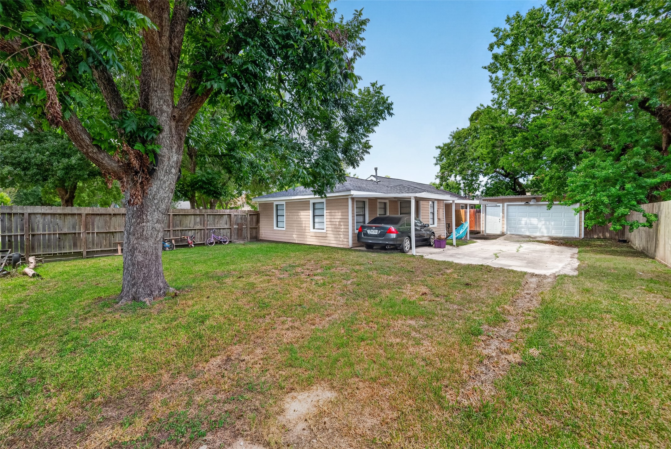 1504 Lawrence Avenue Property Photo 32