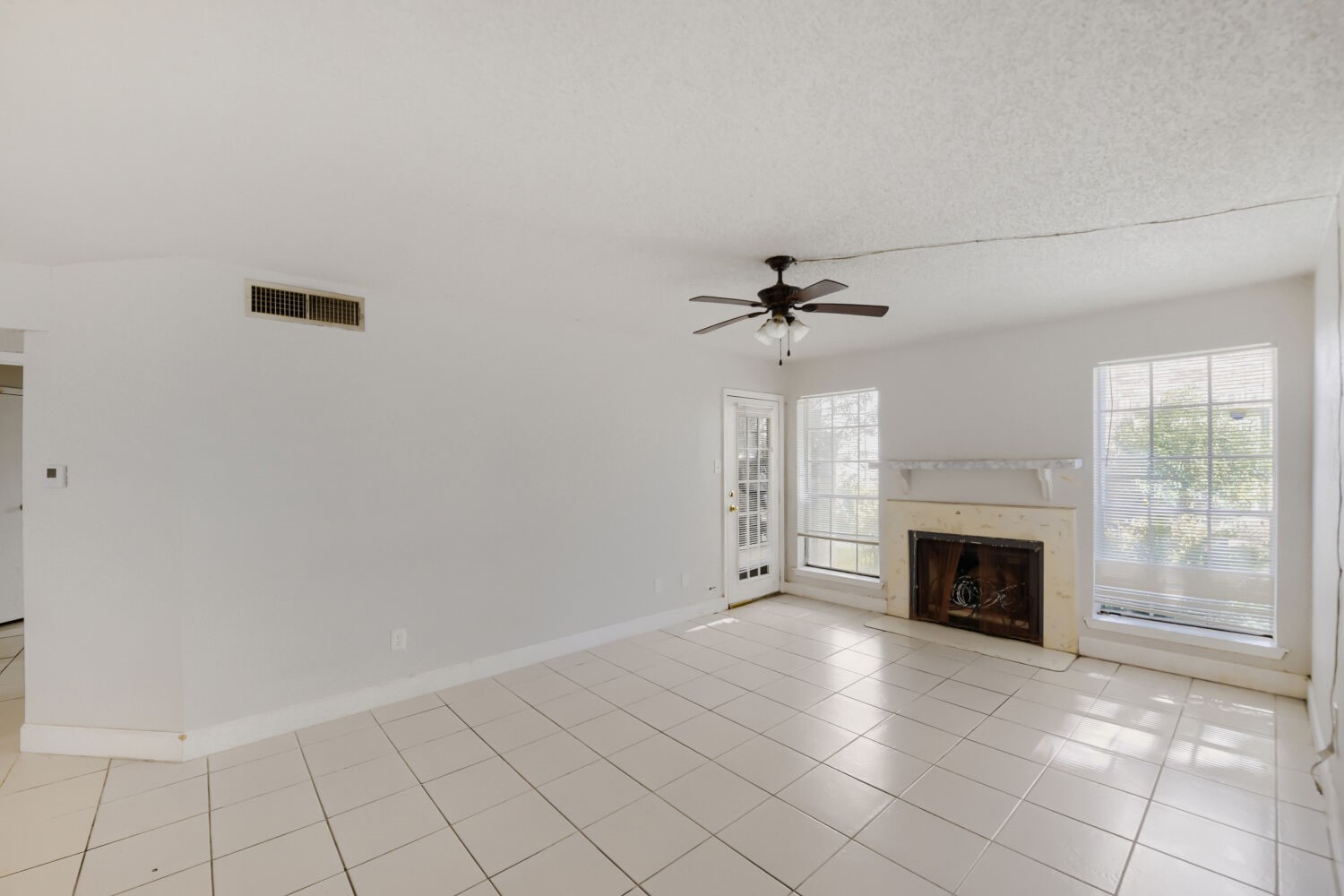 10101 S Gessner Road 409 Property Photo 6