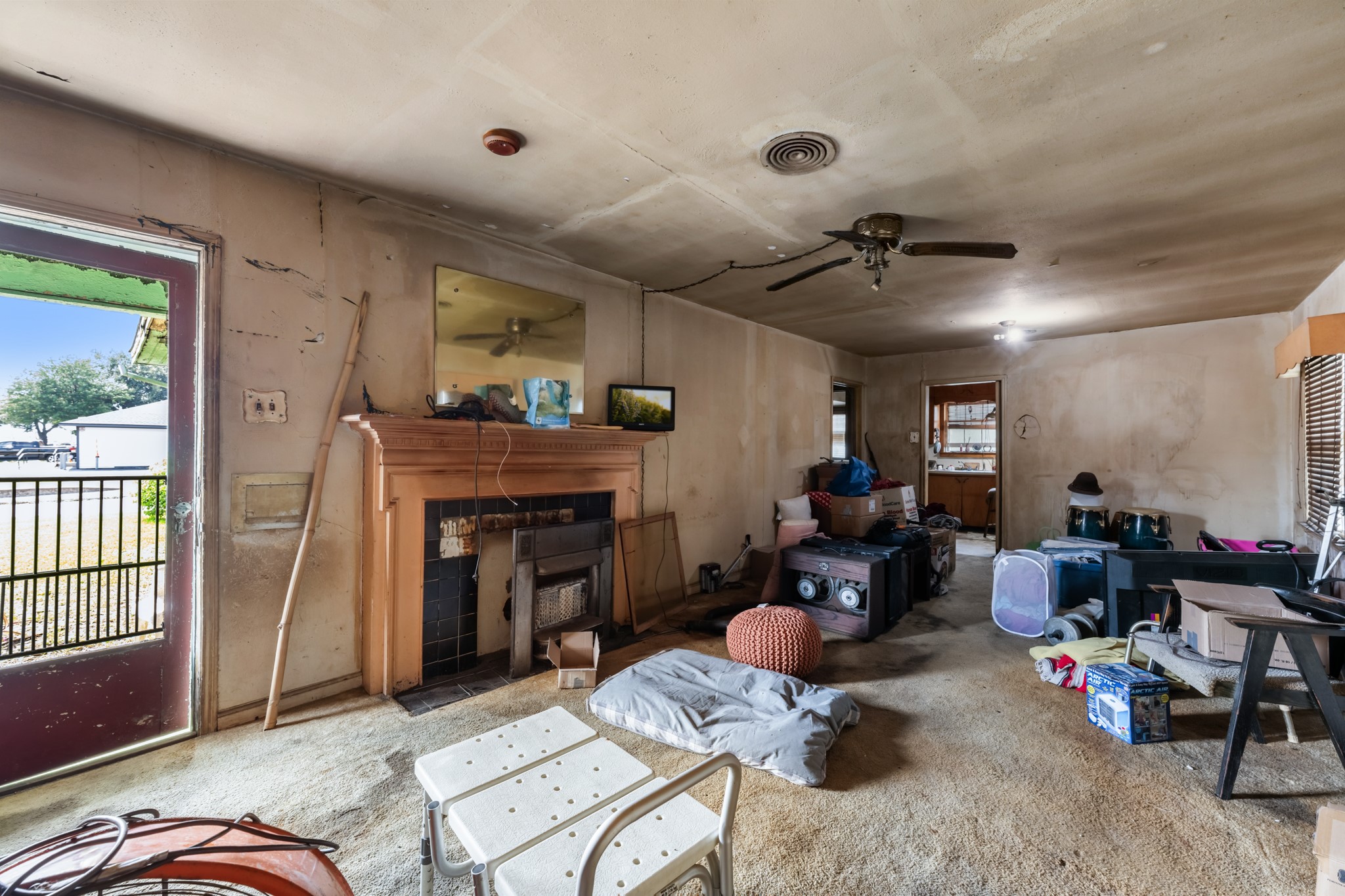 8101 Howard Drive Property Photo 9