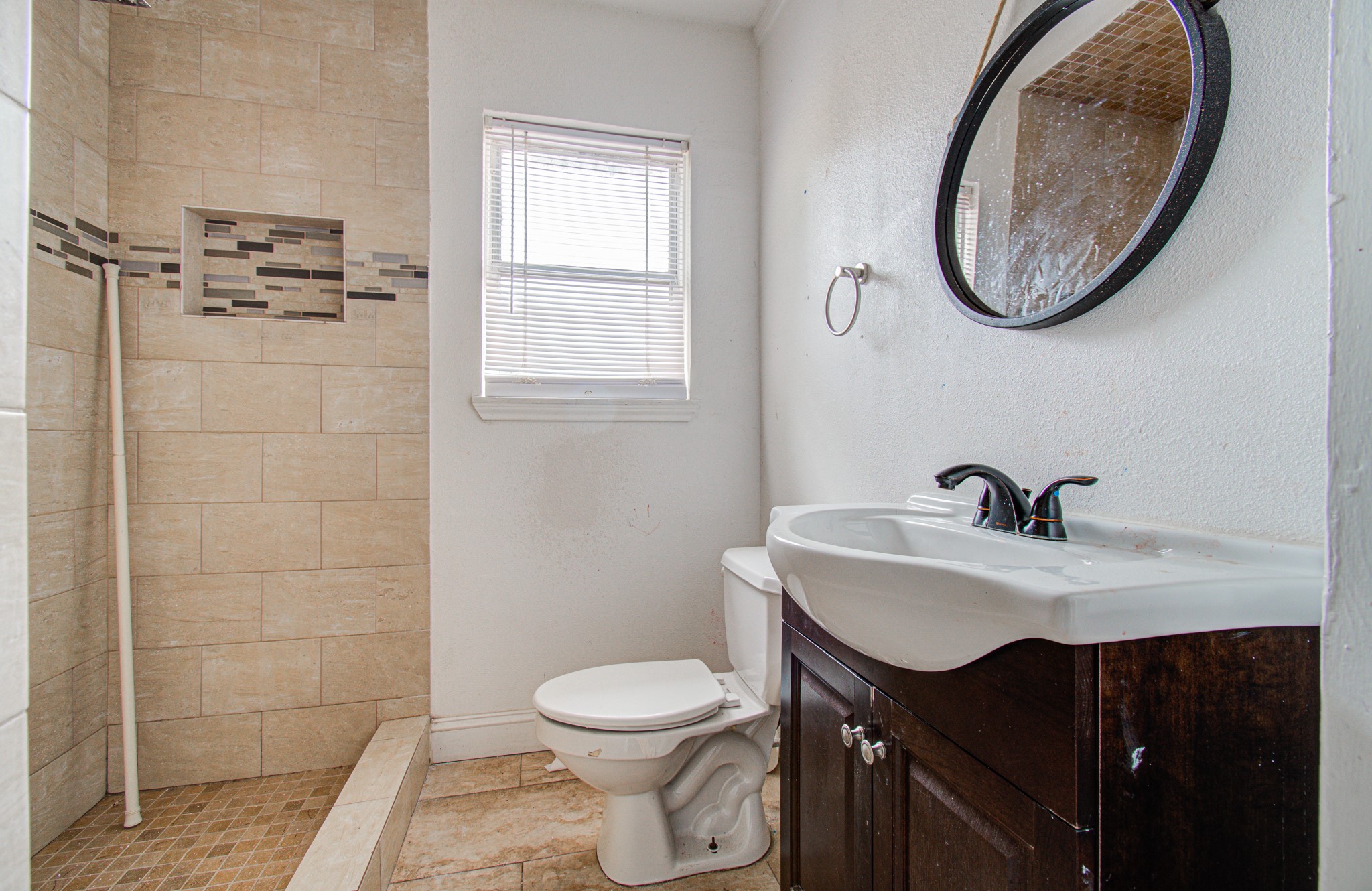 1203 Ruell Street Property Photo 17