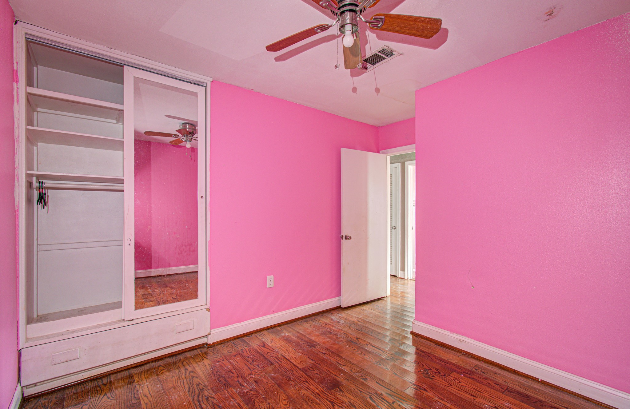 1203 Ruell Street Property Photo 22