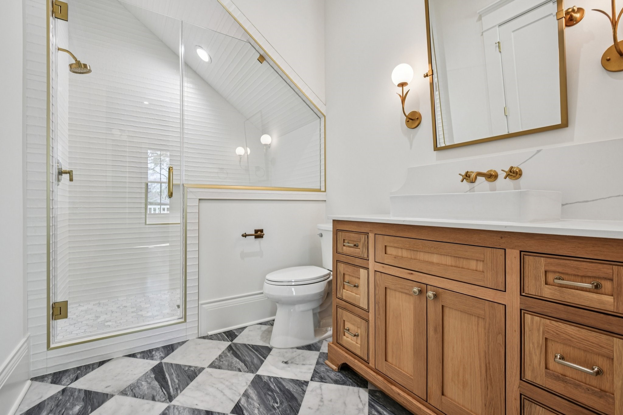 1246 Omar Street Property Photo 6