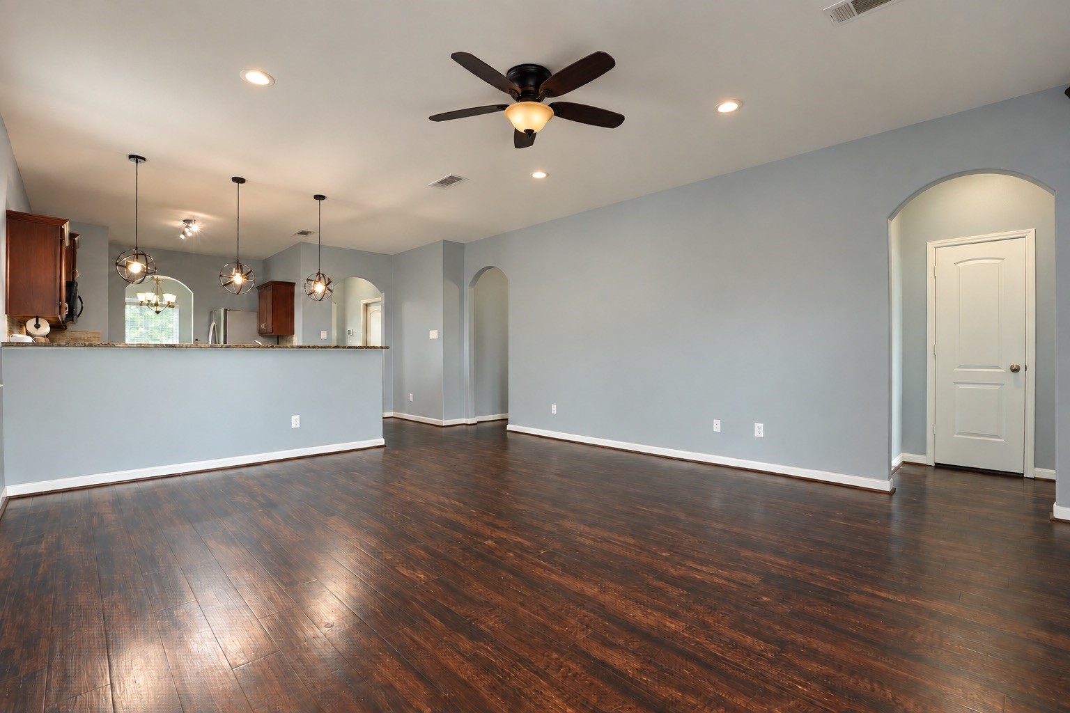 1634 Pink Stone Drive Property Photo 10