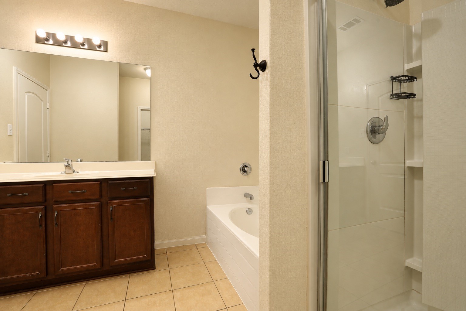 1634 Pink Stone Drive Property Photo 30