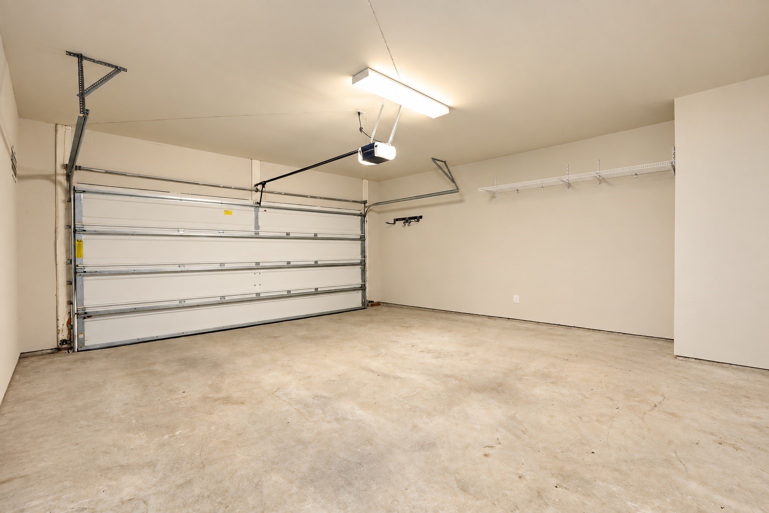 1634 Pink Stone Drive Property Photo 35