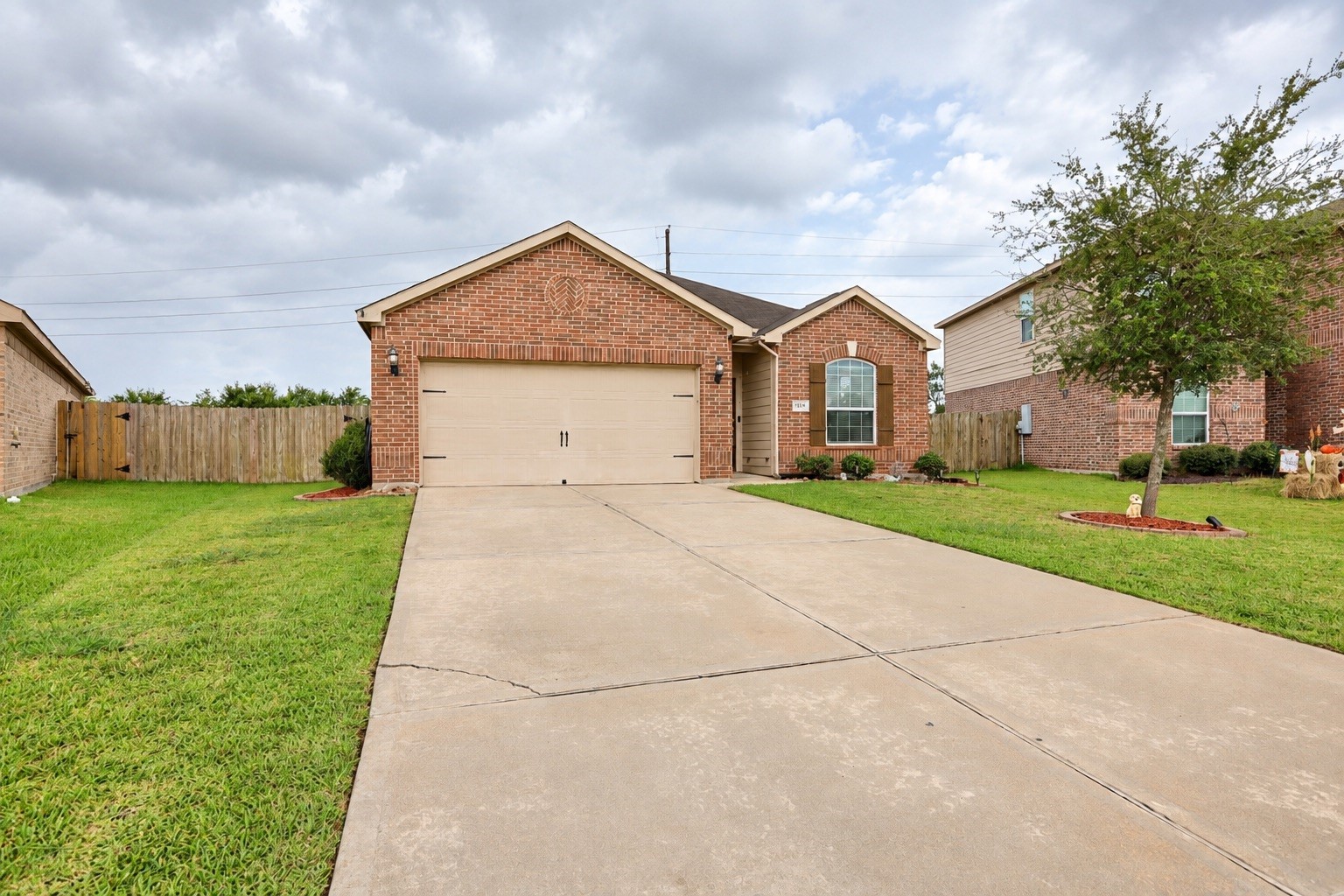 1634 Pink Stone Drive Property Photo 36