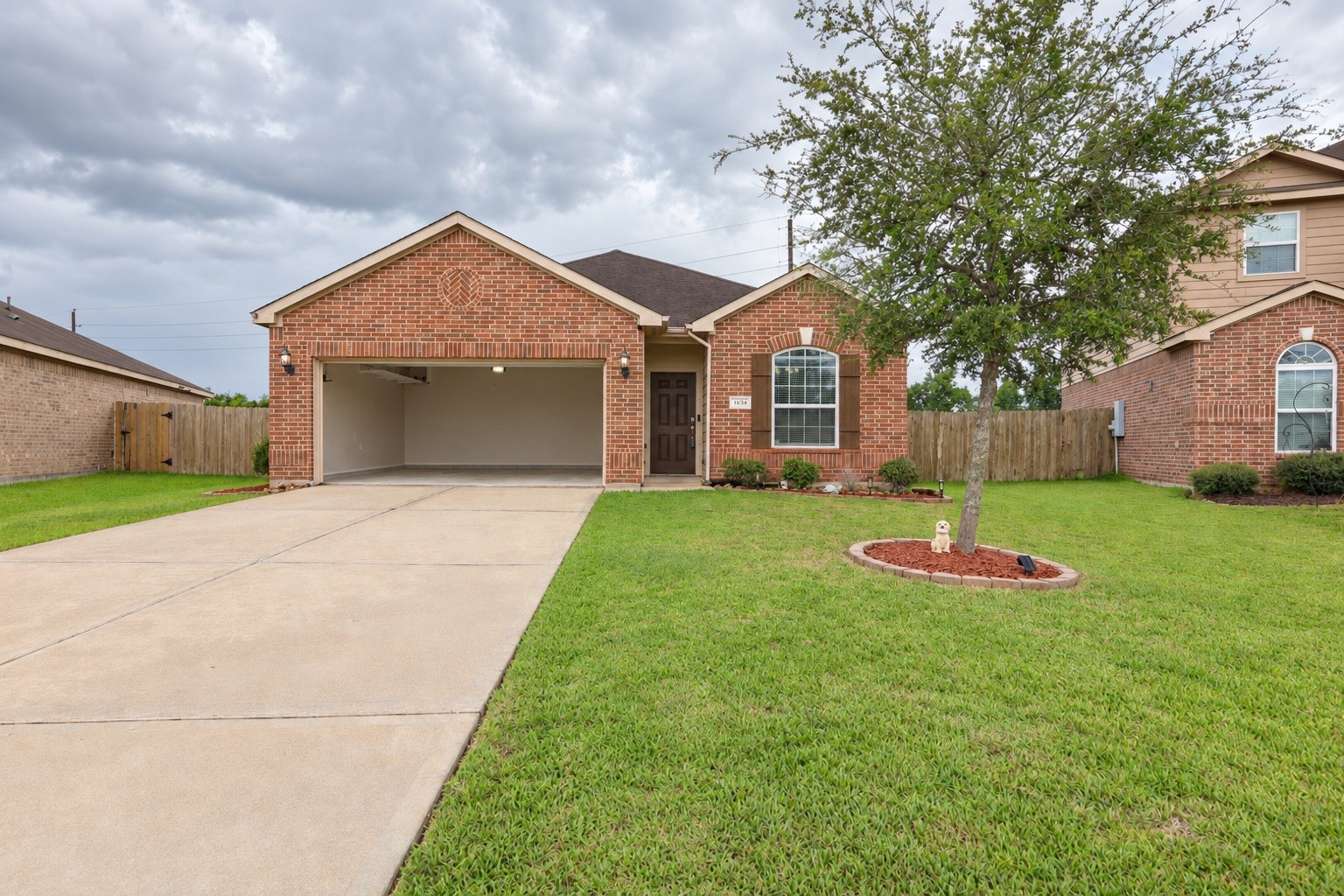 1634 Pink Stone Drive Property Photo 38