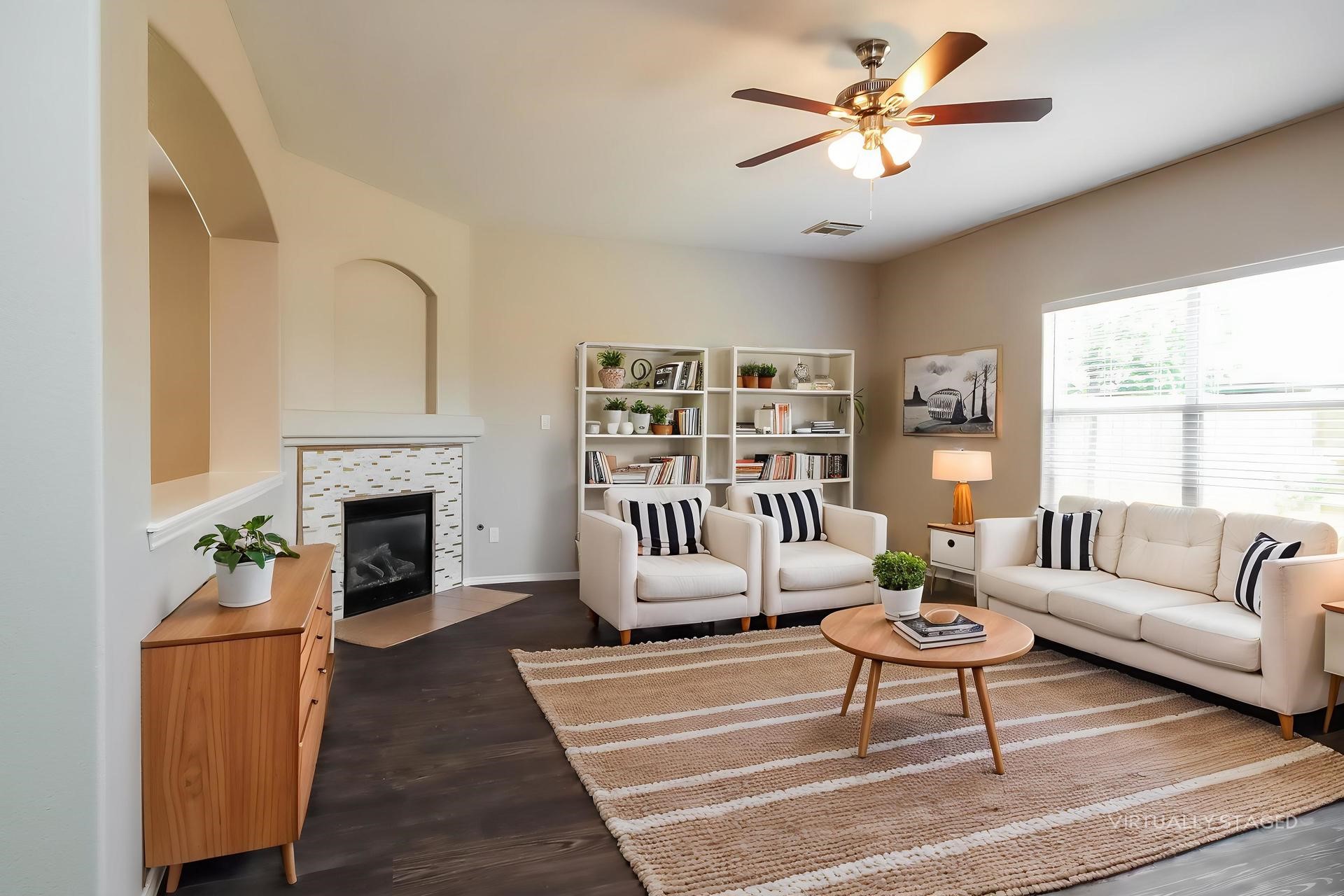 8610 Sunny Gallop Drive Property Photo 4