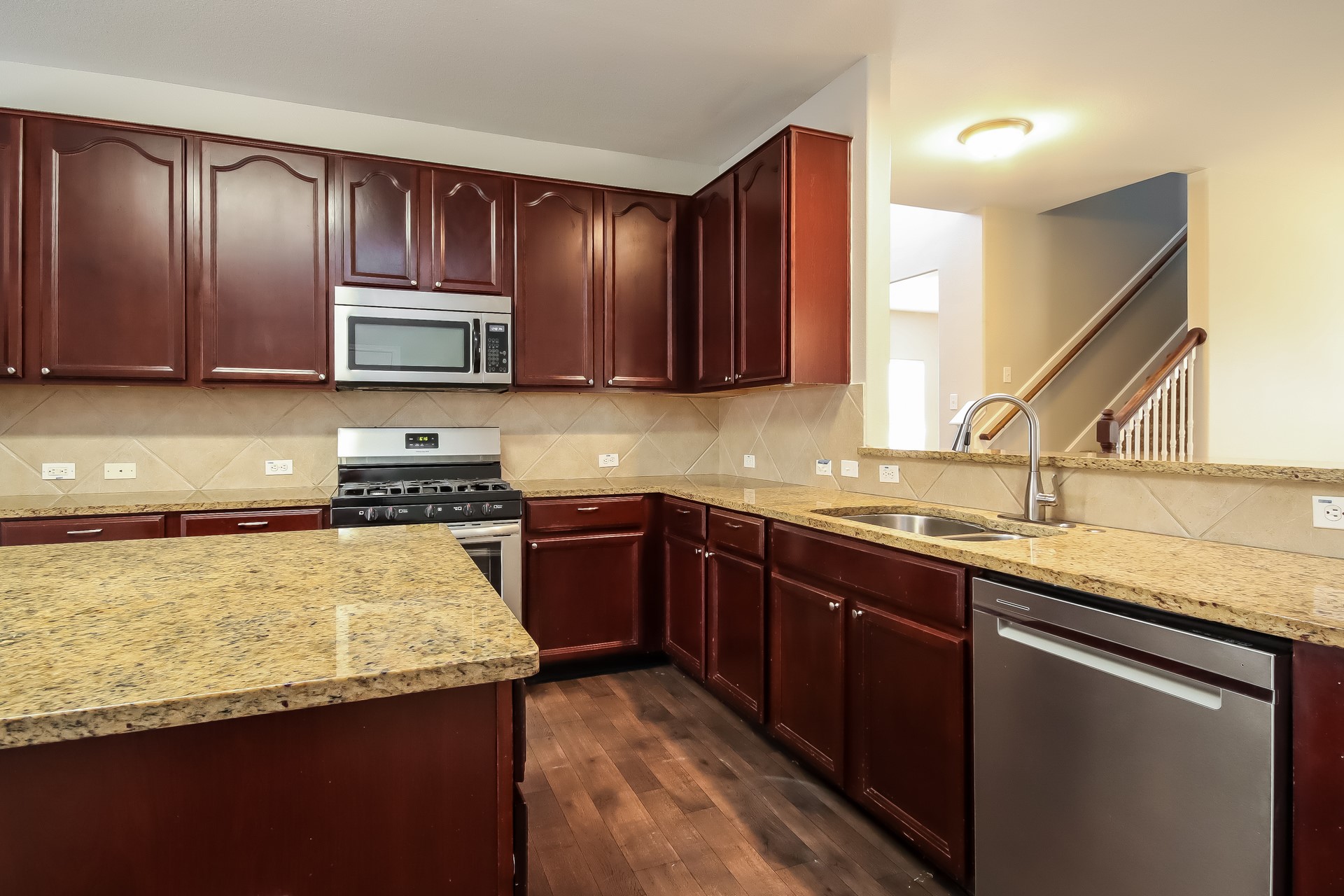 8610 Sunny Gallop Drive Property Photo 10