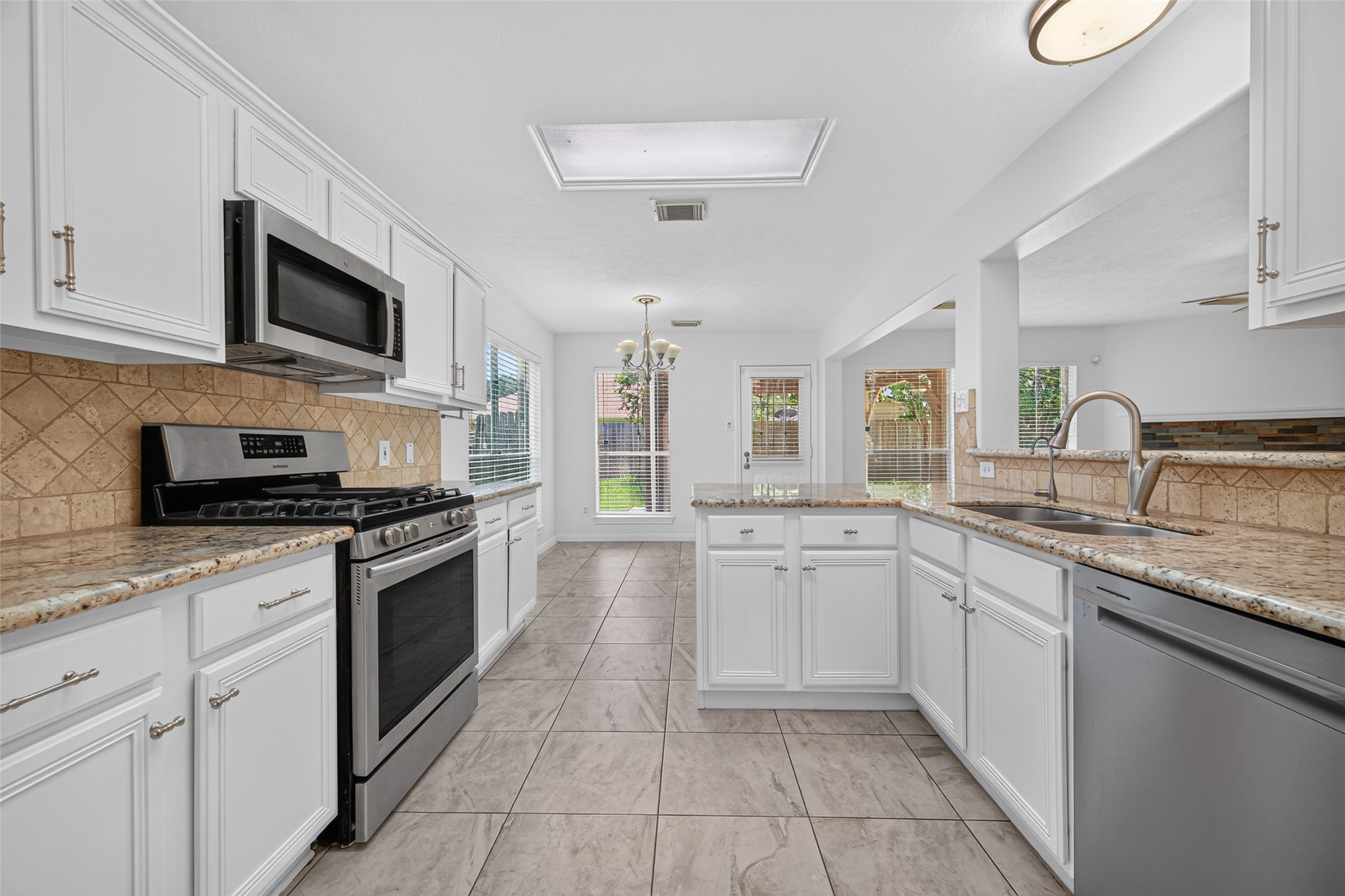 16407 Leedswell Lane Property Photo 13