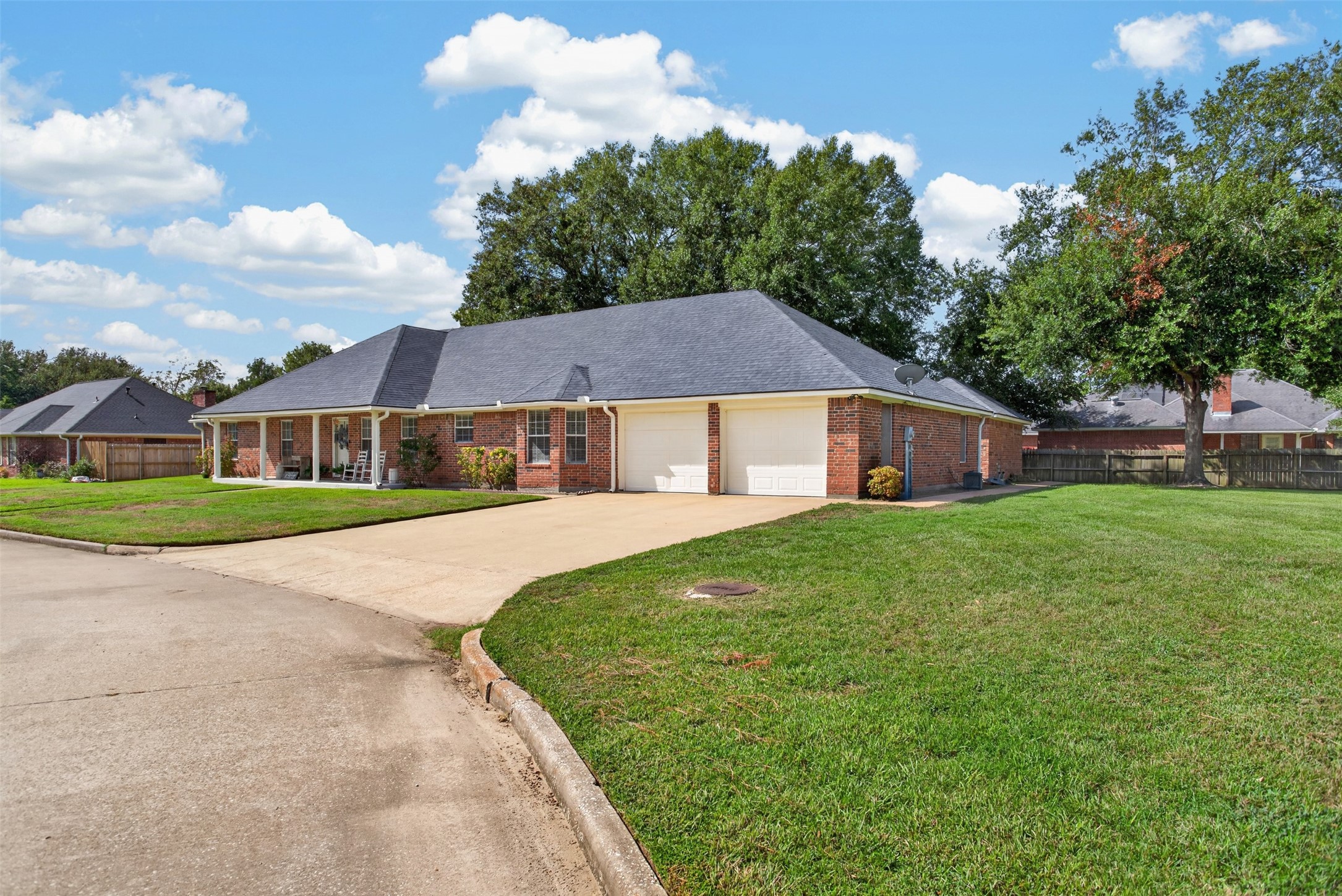 1307 Mary Lee Lane Property Photo 2