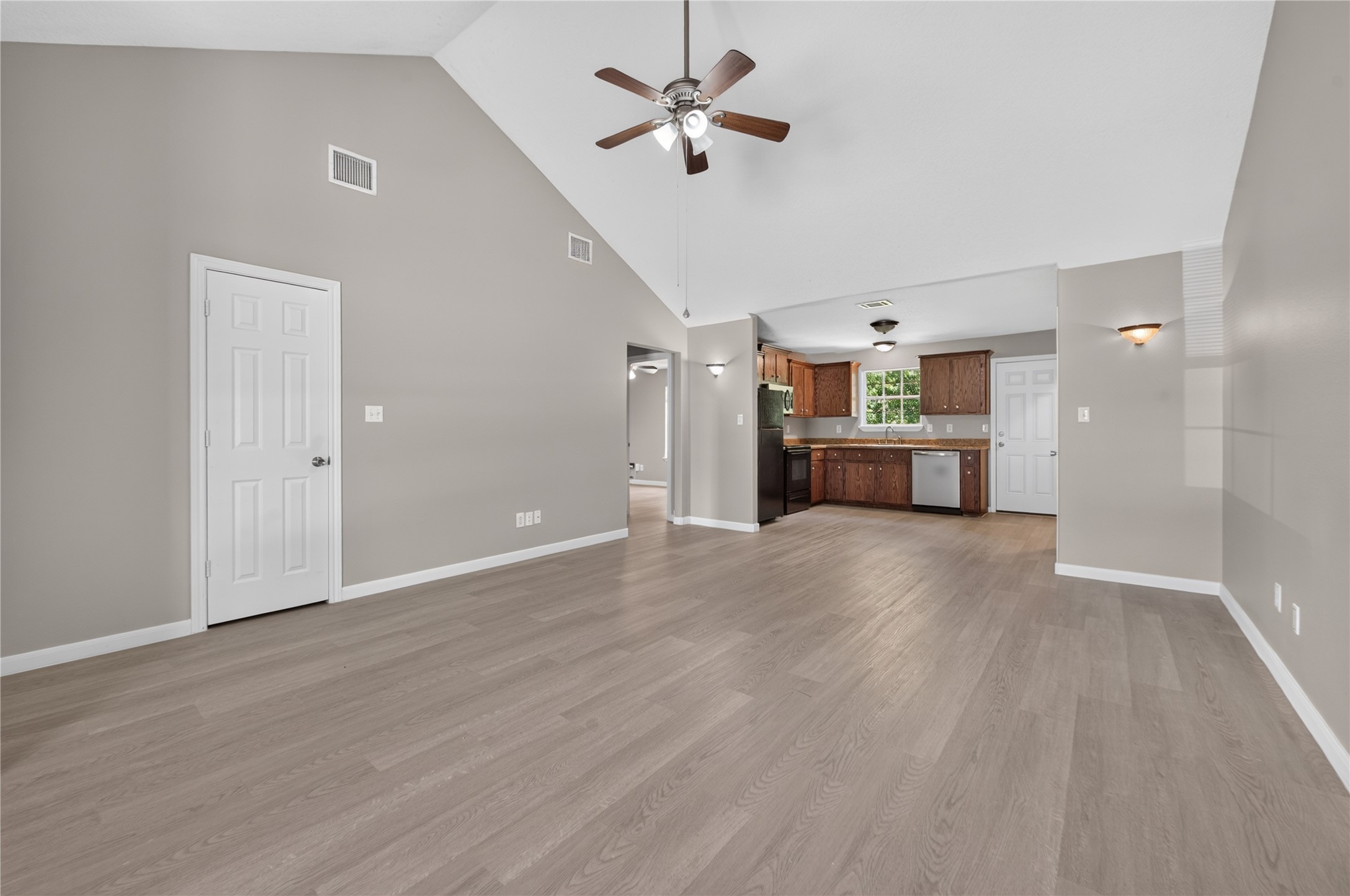 5440 Highline Drive Property Photo 9
