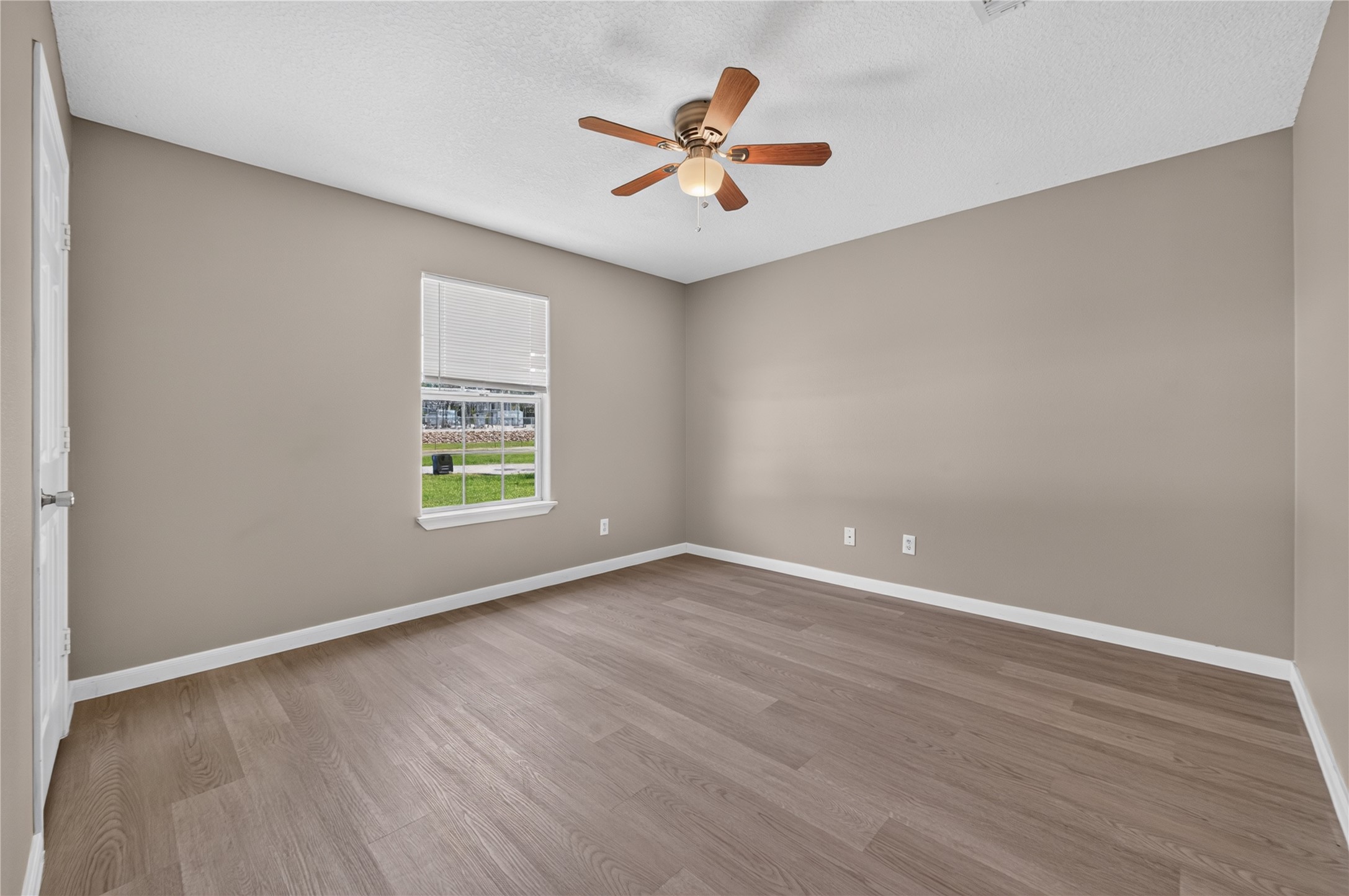 5440 Highline Drive Property Photo 19