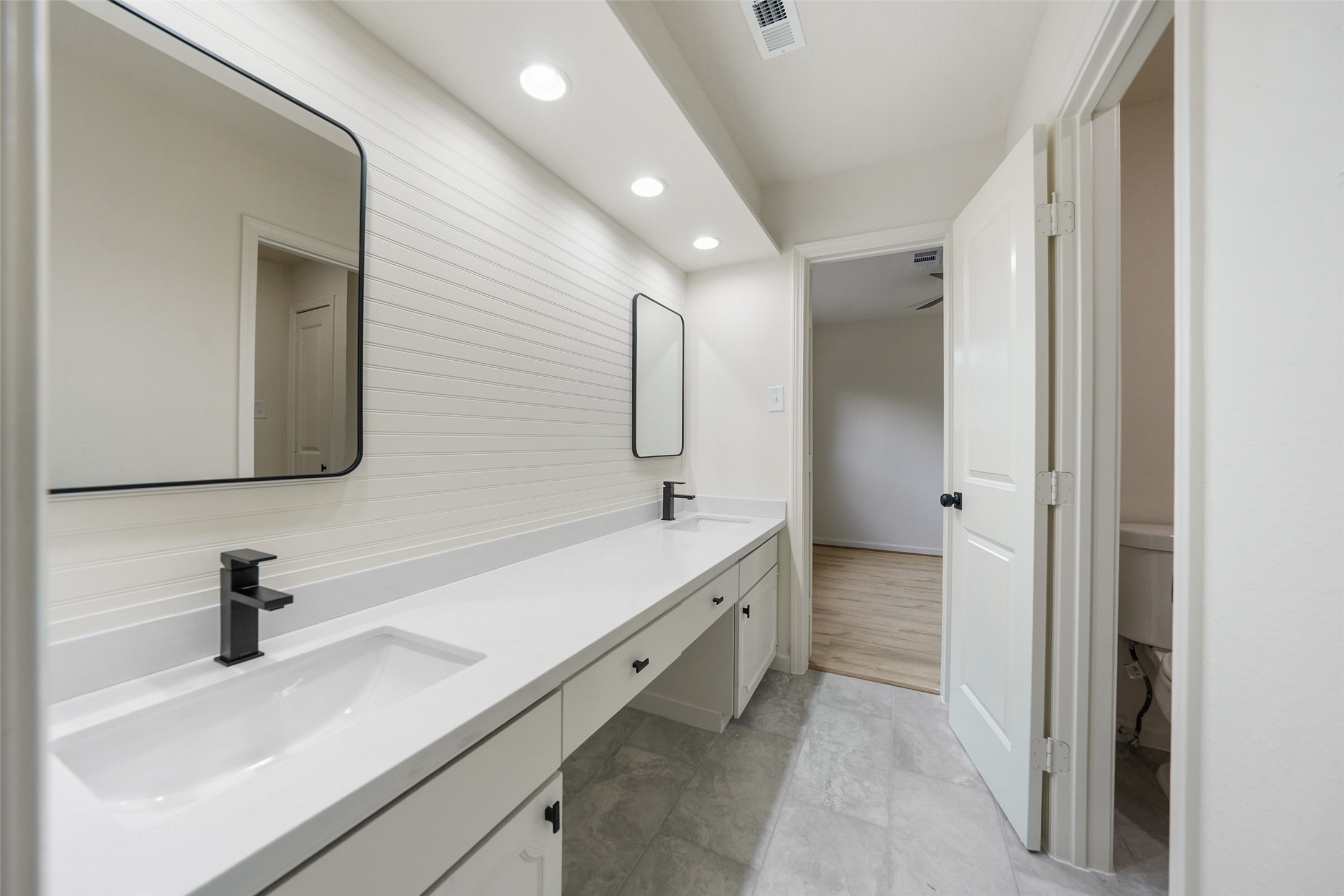 5507 De Milo Drive Property Photo 23
