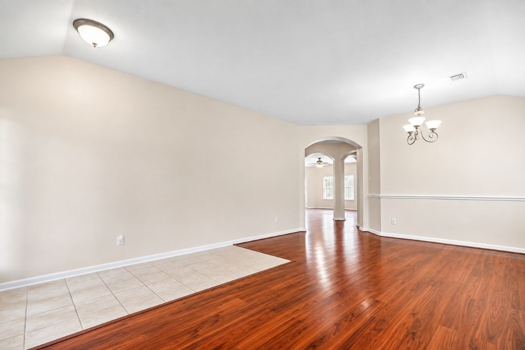 5402 Rosehaven Court Property Photo 4