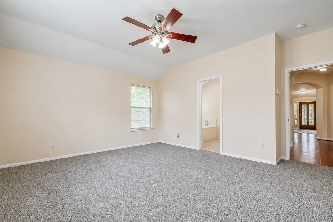 5402 Rosehaven Court Property Photo 10