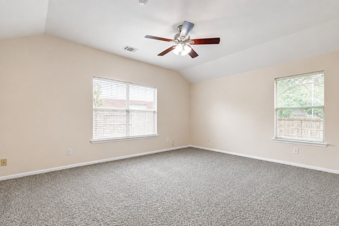 5402 Rosehaven Court Property Photo 11