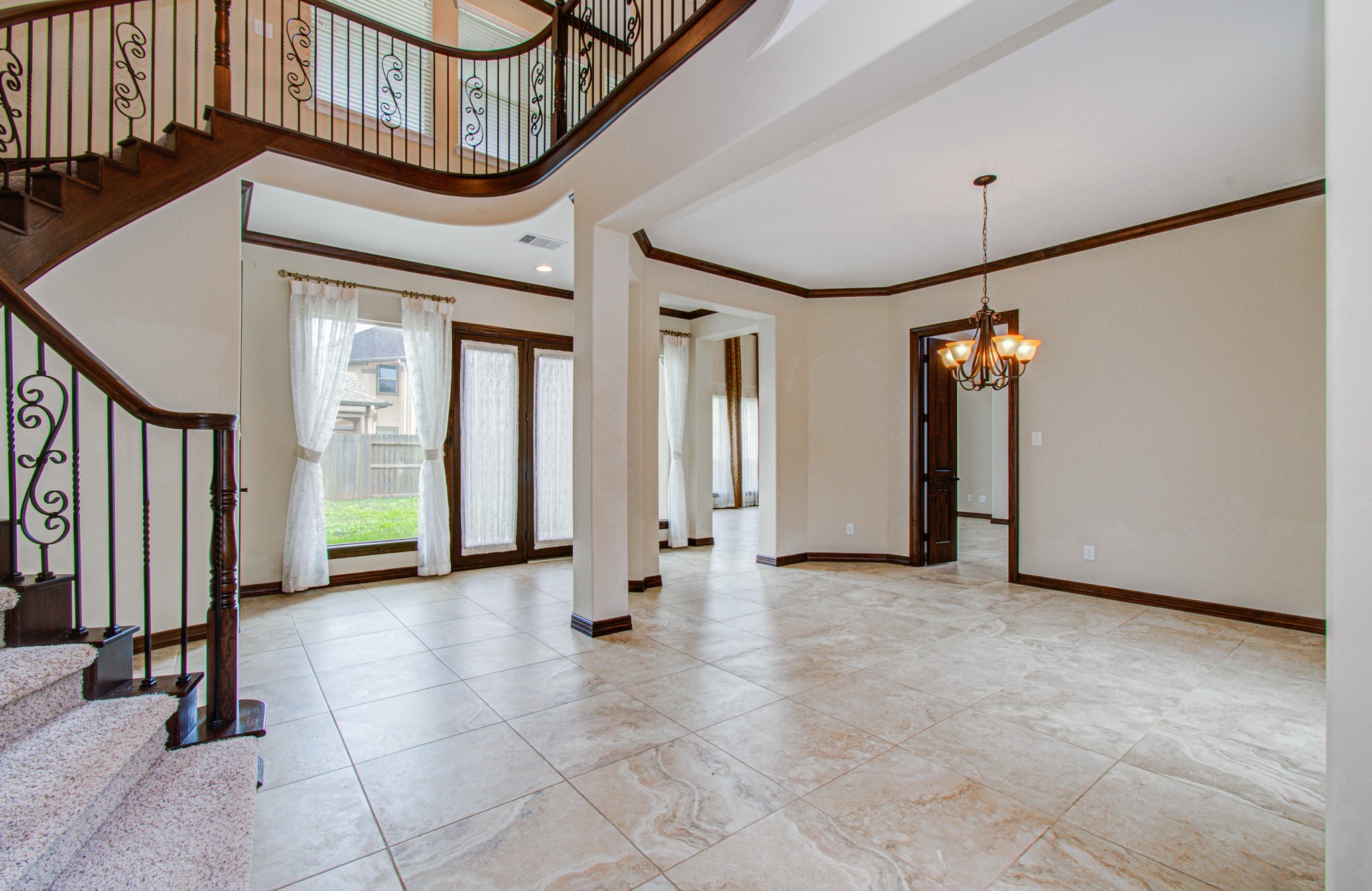 5711 Avon Landing Lane Property Photo 4