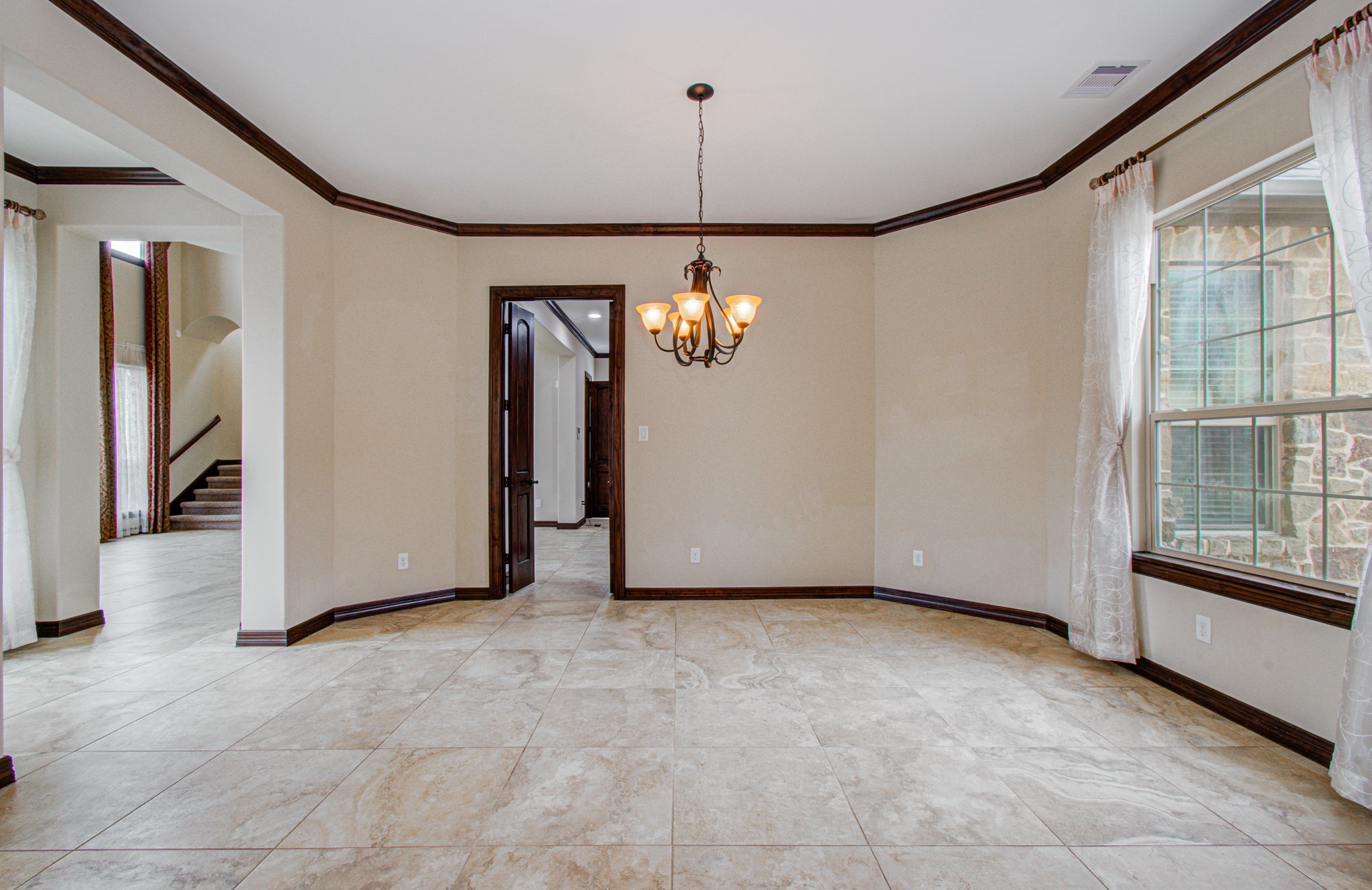 5711 Avon Landing Lane Property Photo 7