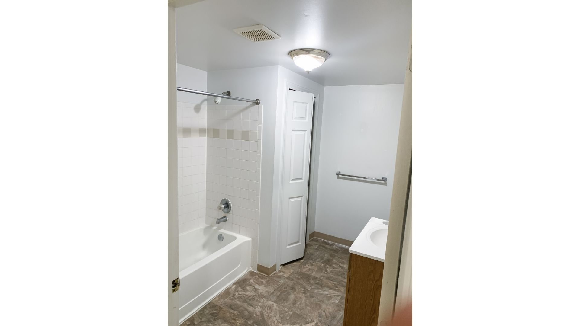 421 W Water St Property Photo 12