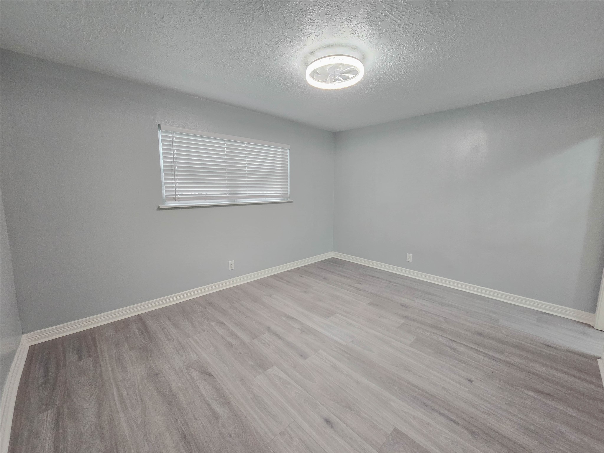 7007 Bellaire Boulevard Property Photo 9