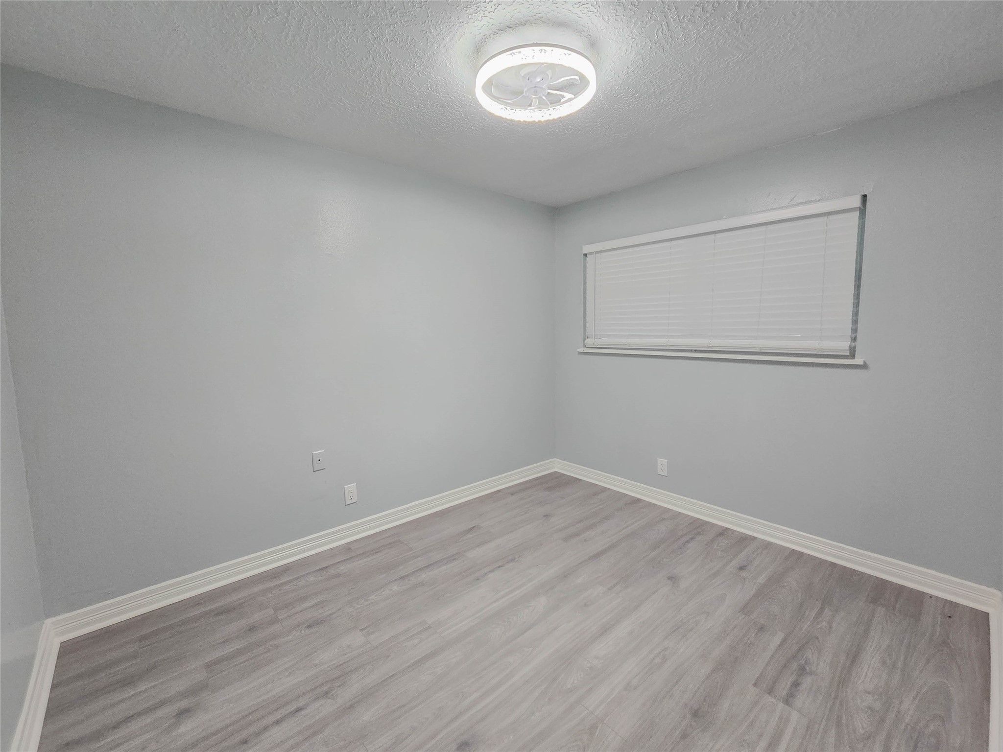 7007 Bellaire Boulevard Property Photo 12