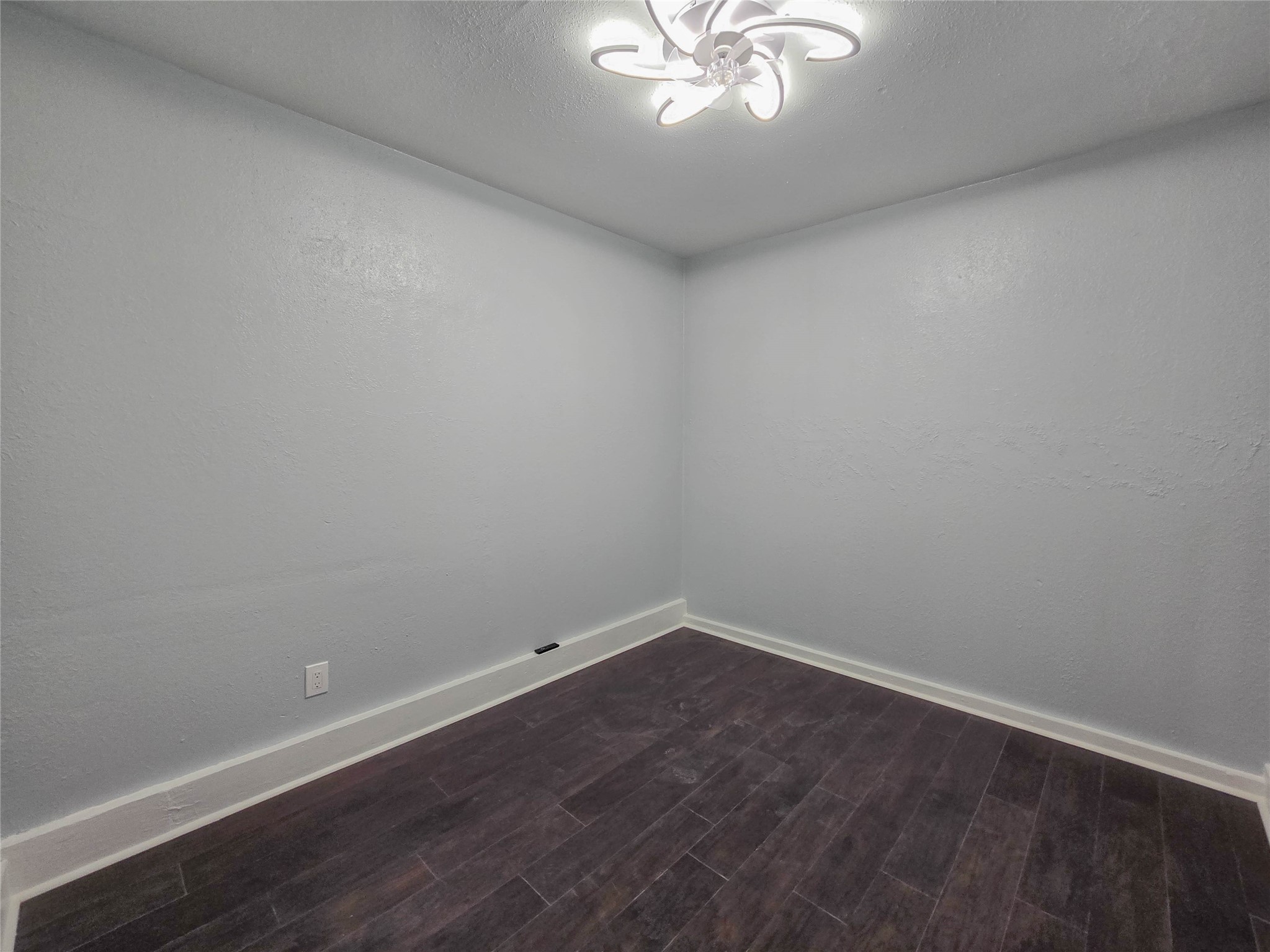 7007 Bellaire Boulevard Property Photo 21