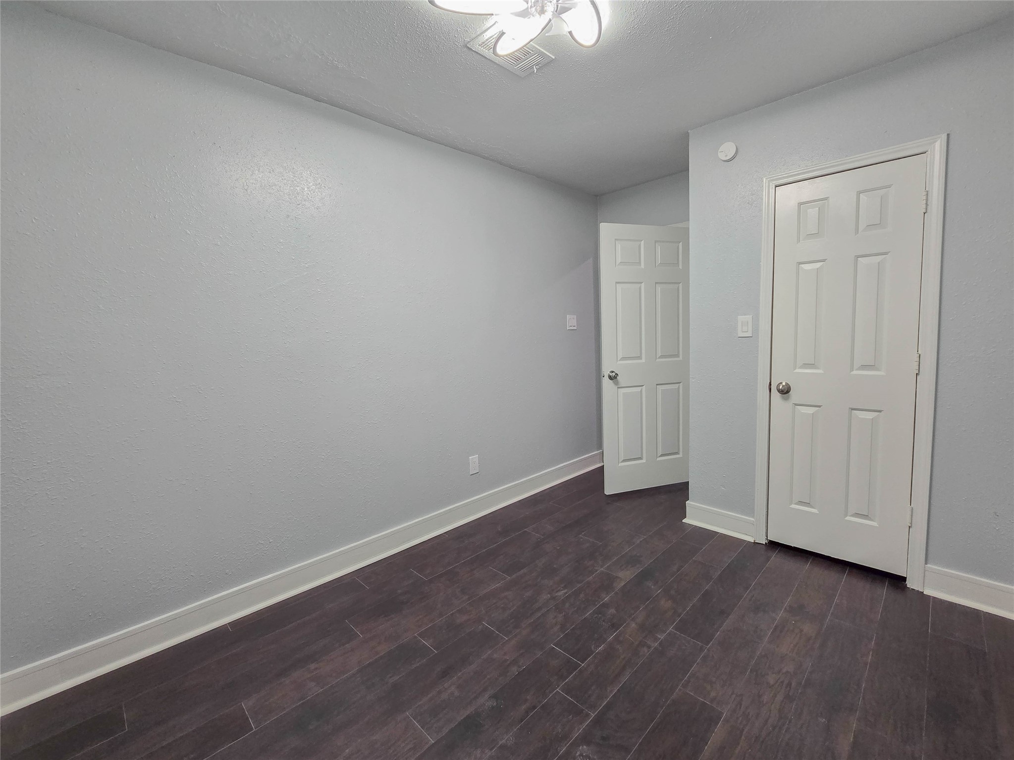 7007 Bellaire Boulevard Property Photo 22