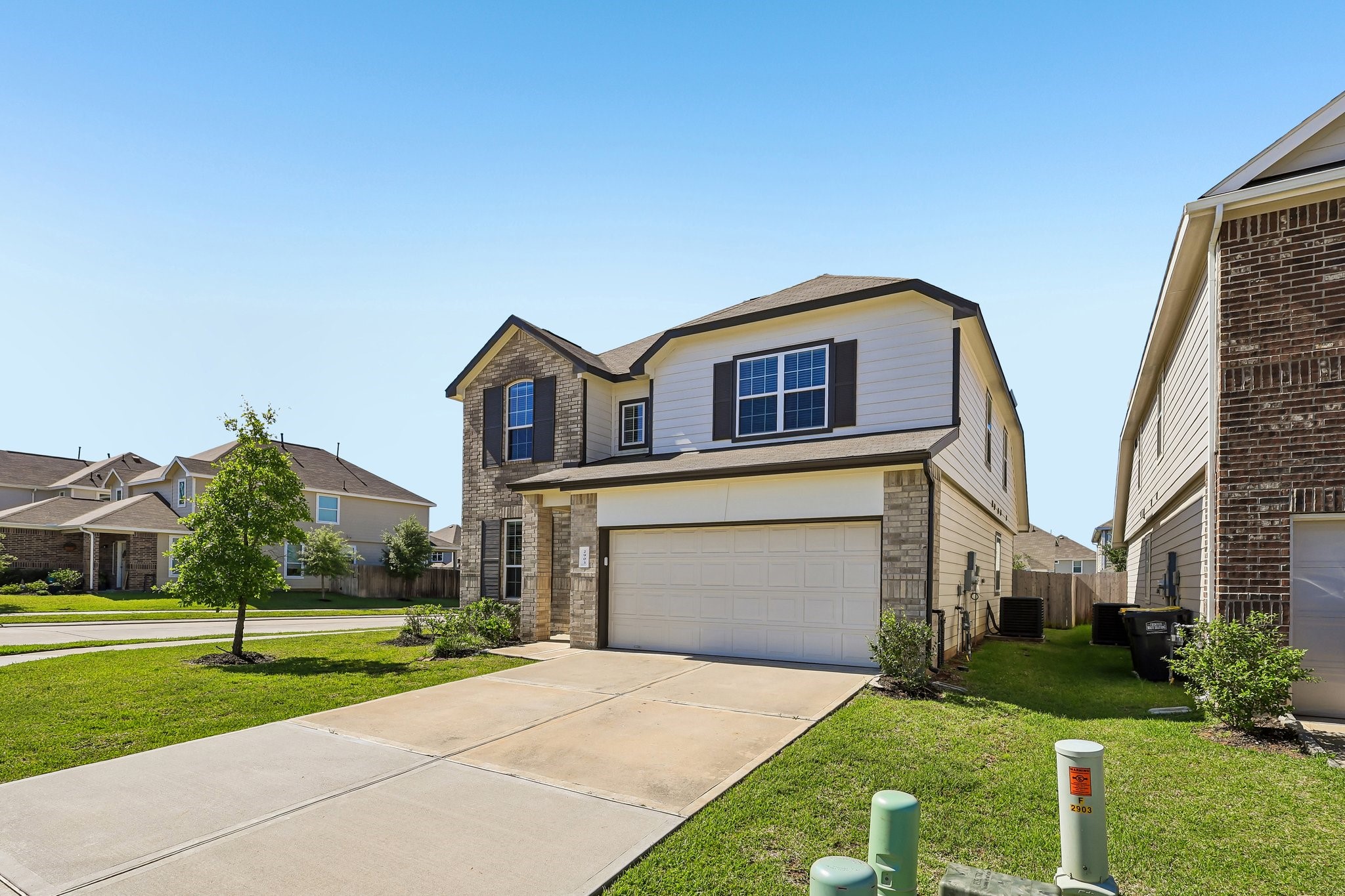 2903 August Mist Court Property Photo 2